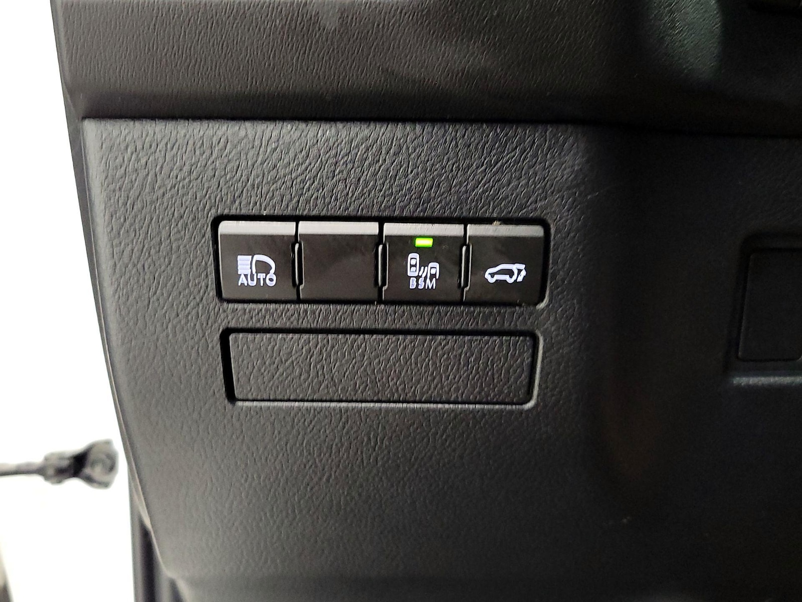 2021 Lexus NX 300 - Photo 14