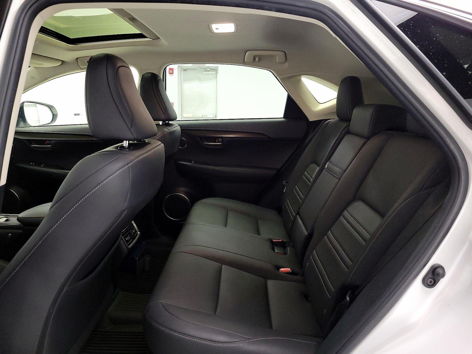 2021 Lexus NX 300 - Photo 22