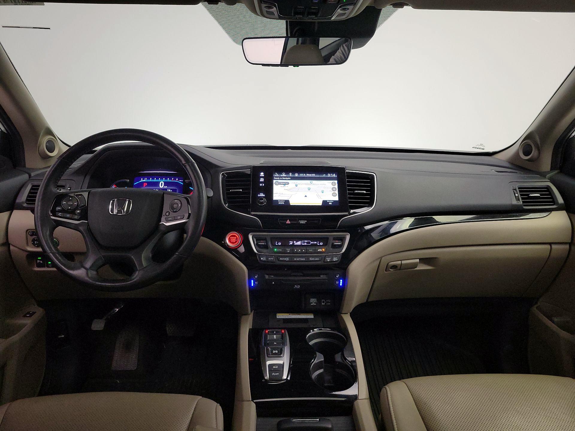 Thumbnail: 2019 Honda Pilot - 9