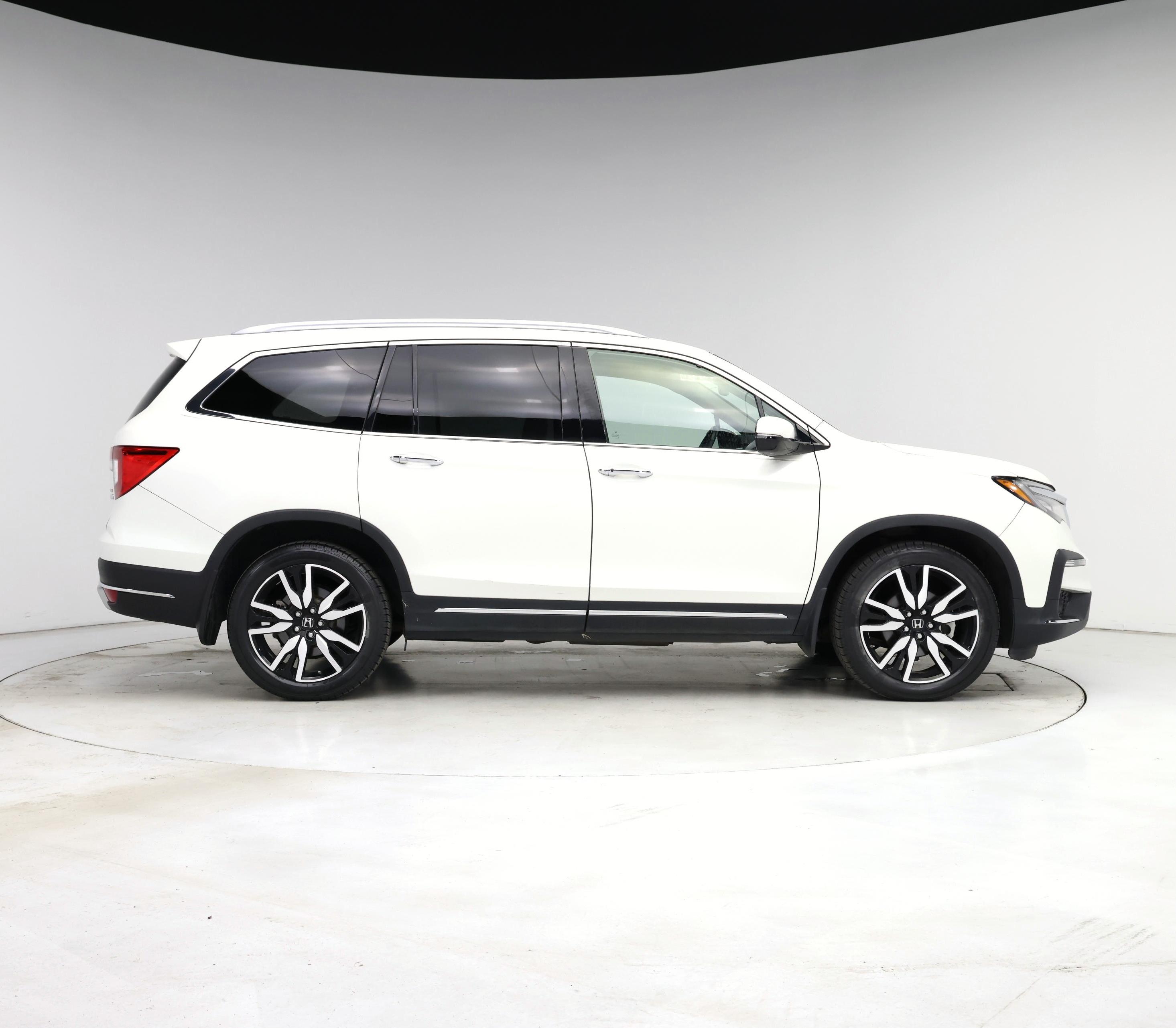 Thumbnail: 2019 Honda Pilot - 7