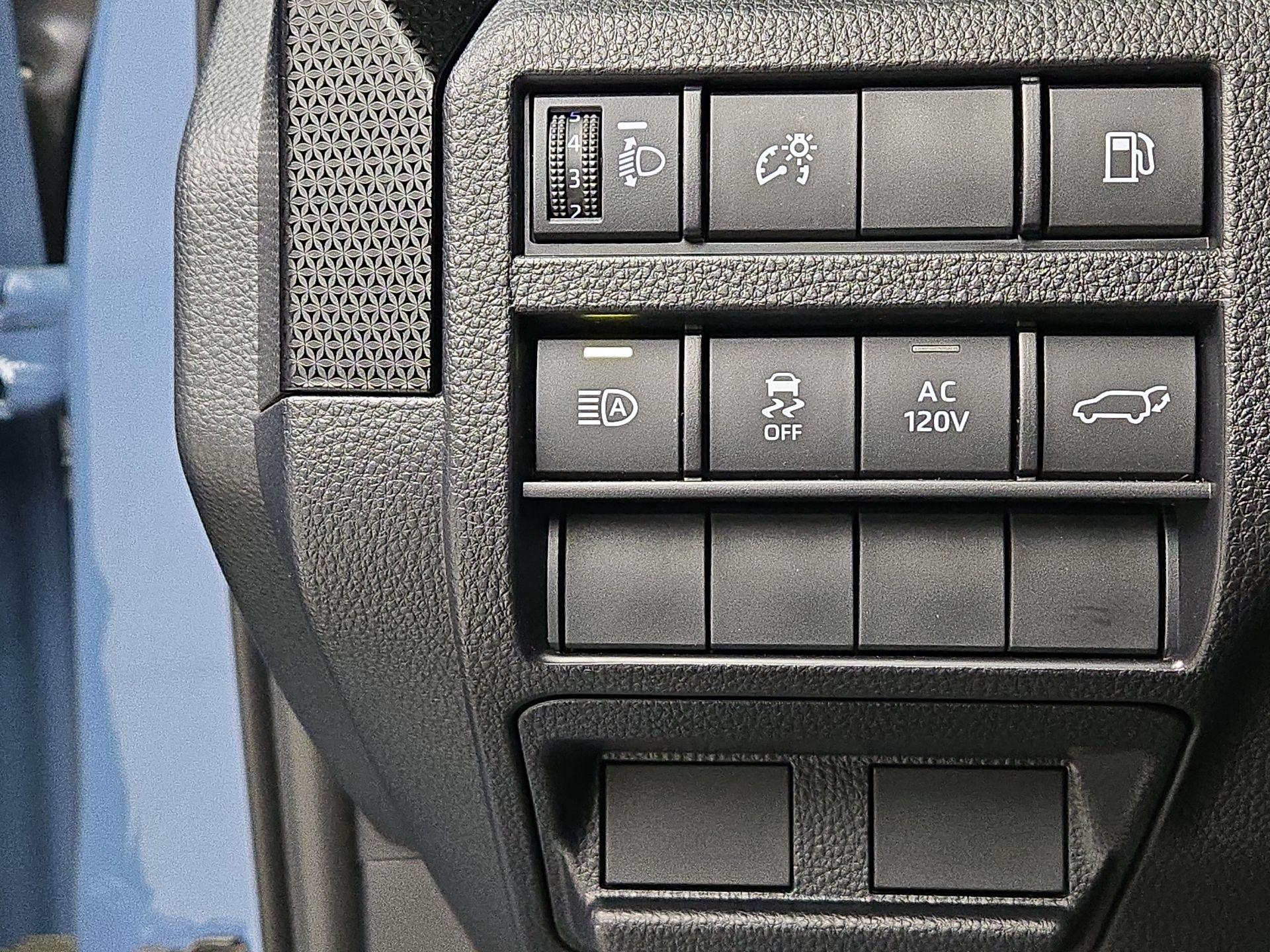 Thumbnail: 2025 Toyota 4Runner - 13