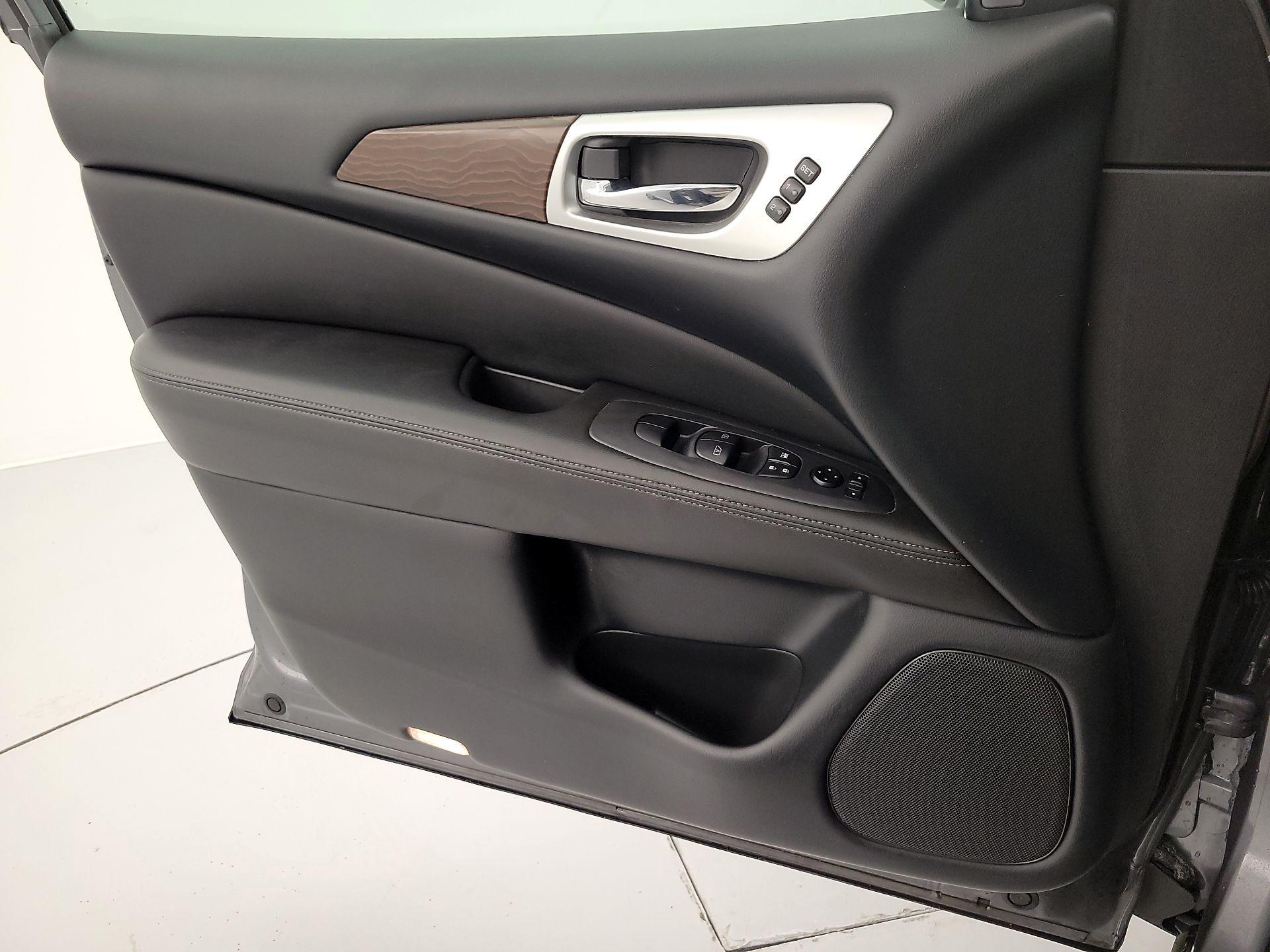 Thumbnail: 2020 Nissan Pathfinder - 12