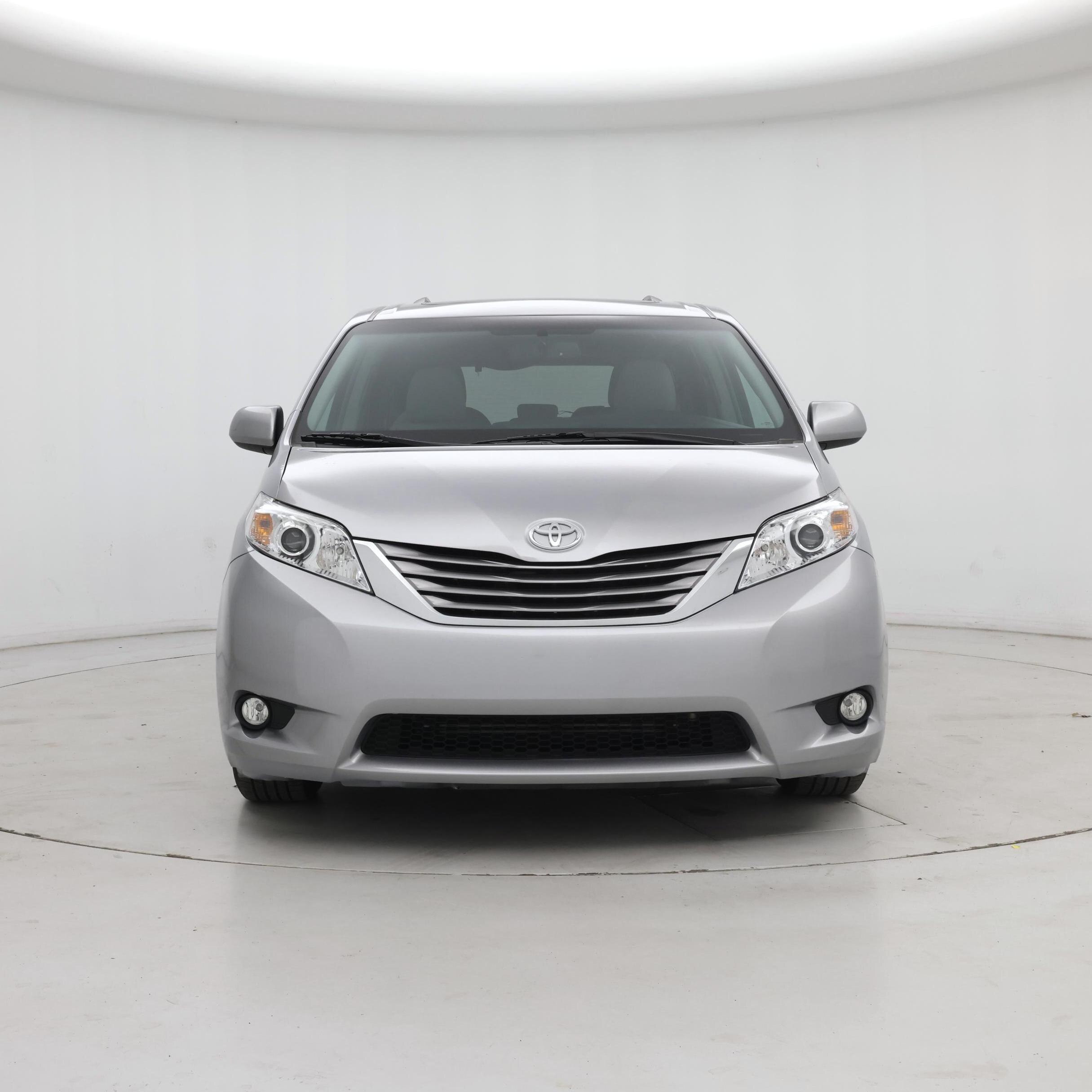 Thumbnail: 2017 Toyota Sienna - 5