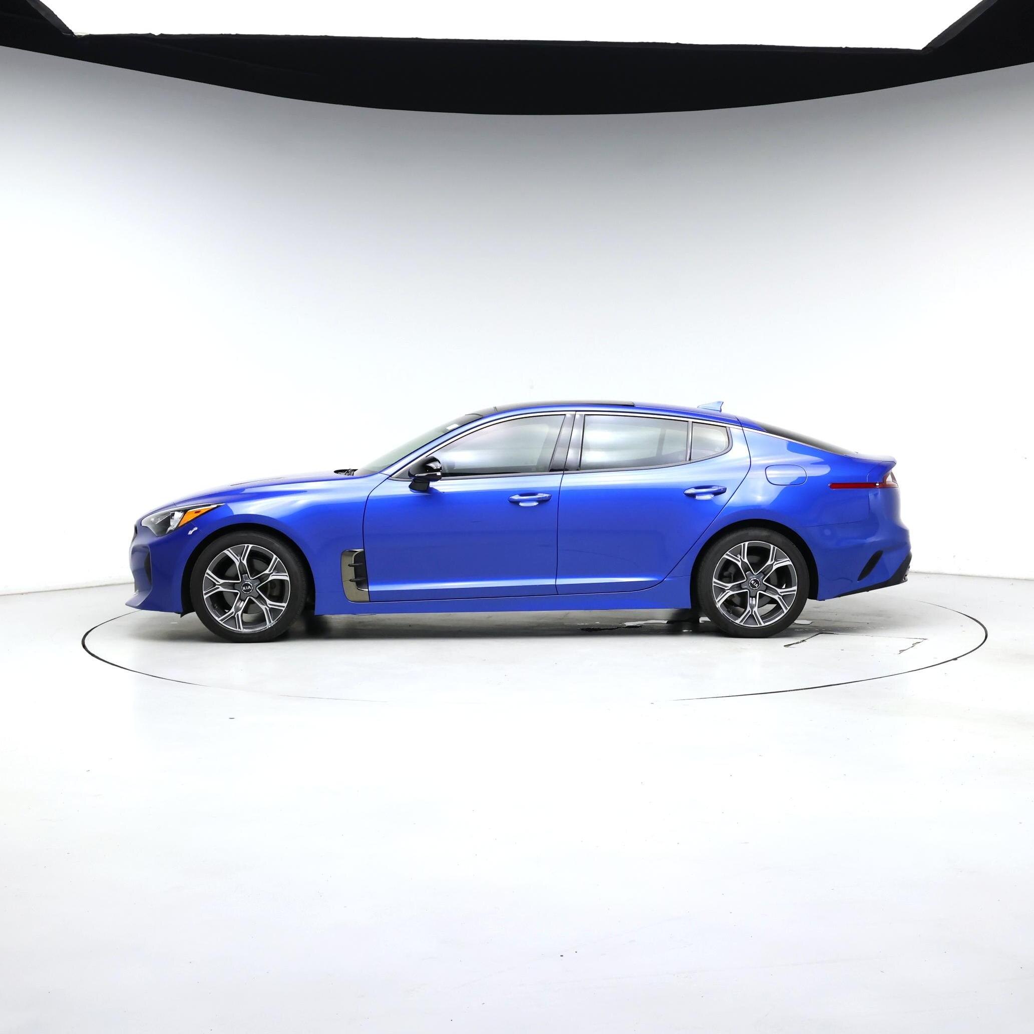 Thumbnail: 2021 Kia Stinger - 3