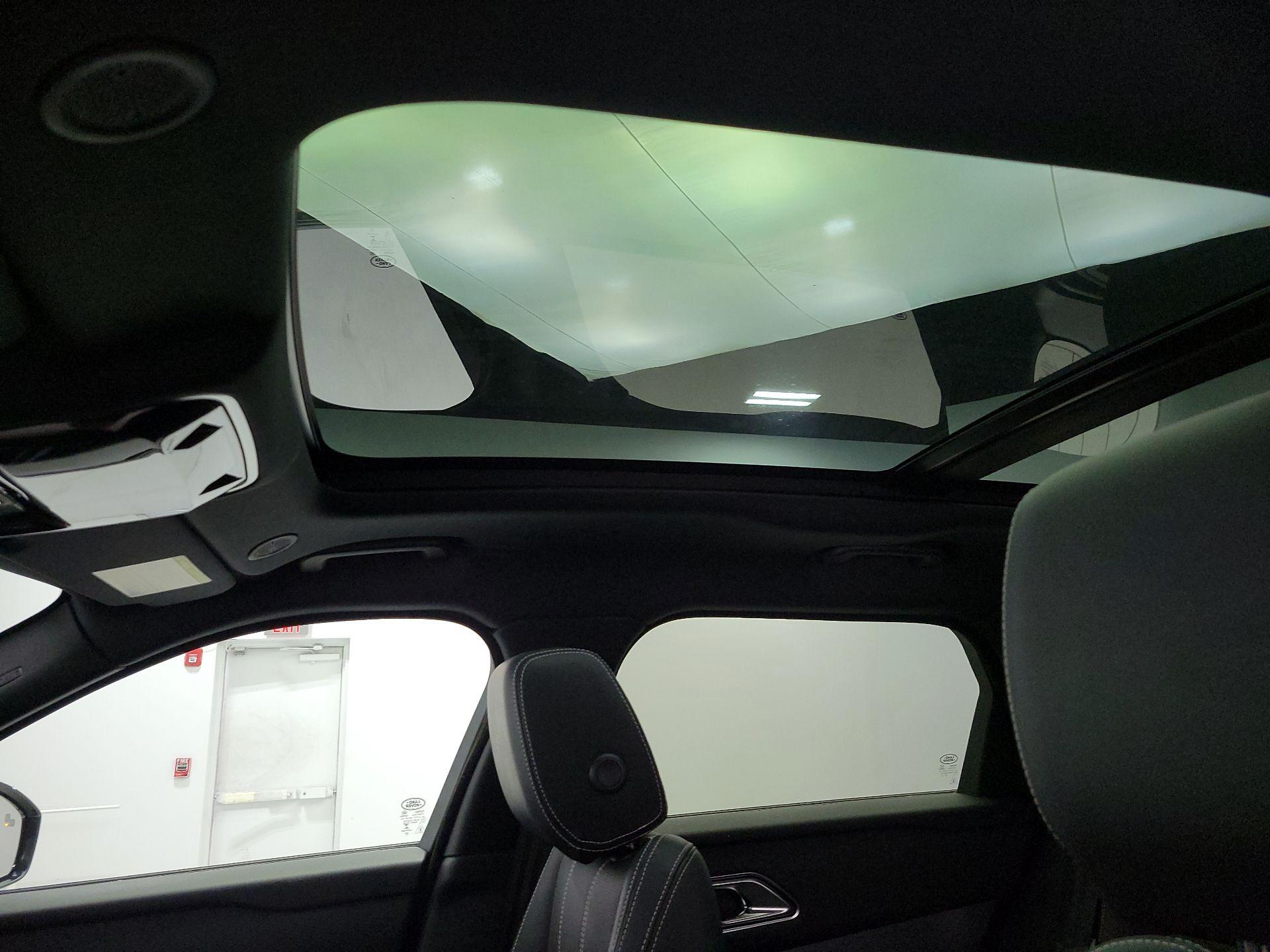 Thumbnail: 2023 Land Rover Range Rover Velar - 20