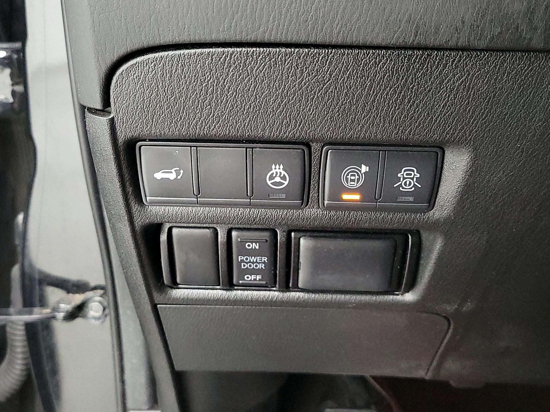 Thumbnail: 2020 Nissan Armada - 13