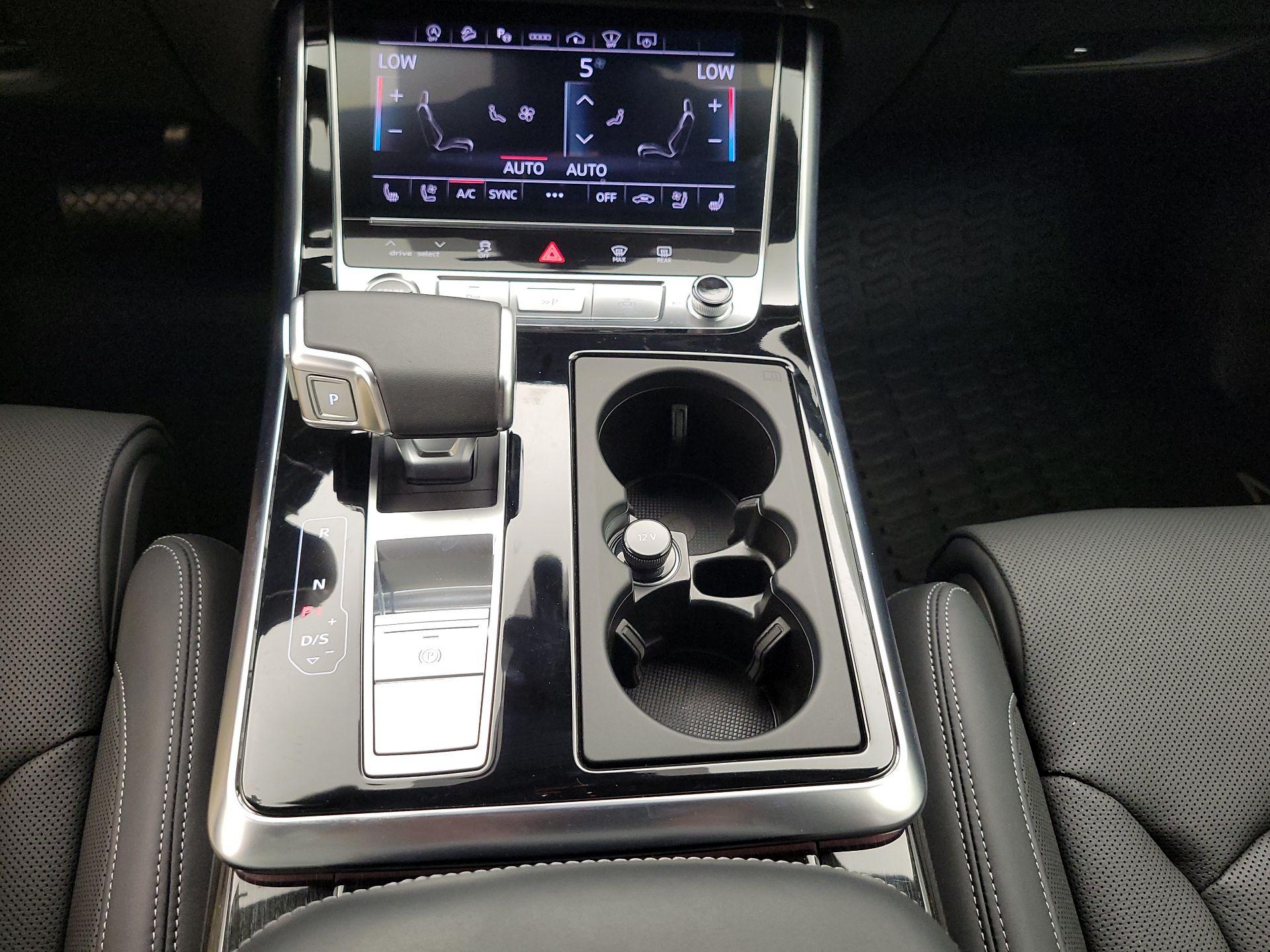 Thumbnail: 2025 Audi Q7 - 18