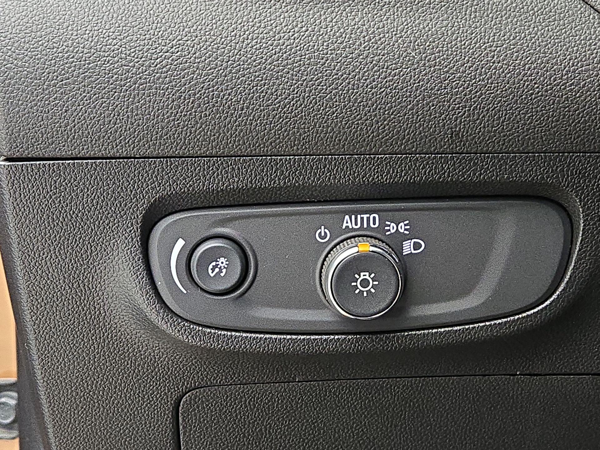 Thumbnail: 2025 Buick Encore GX - 13