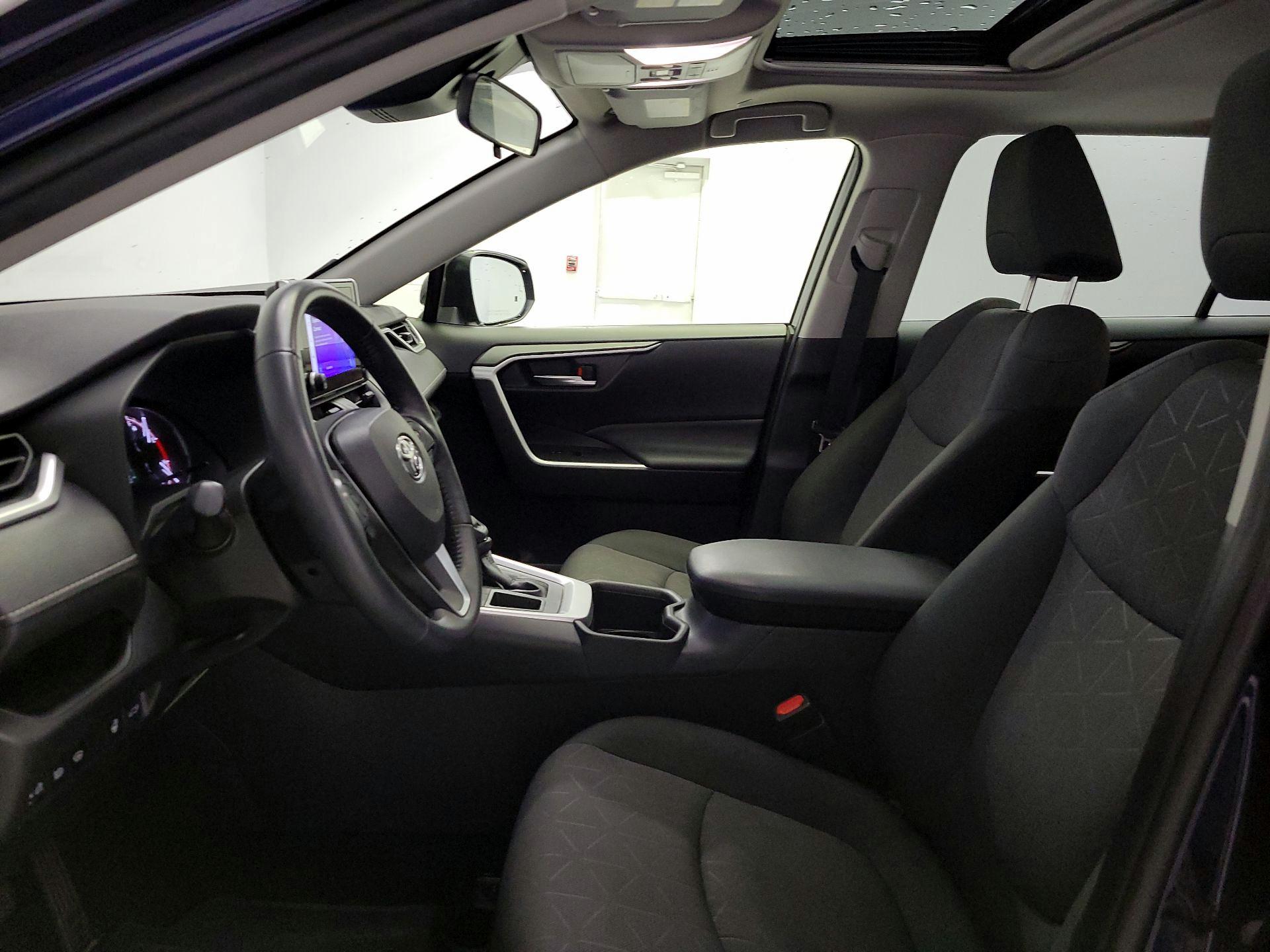 Thumbnail: 2024 Toyota RAV4 - 11