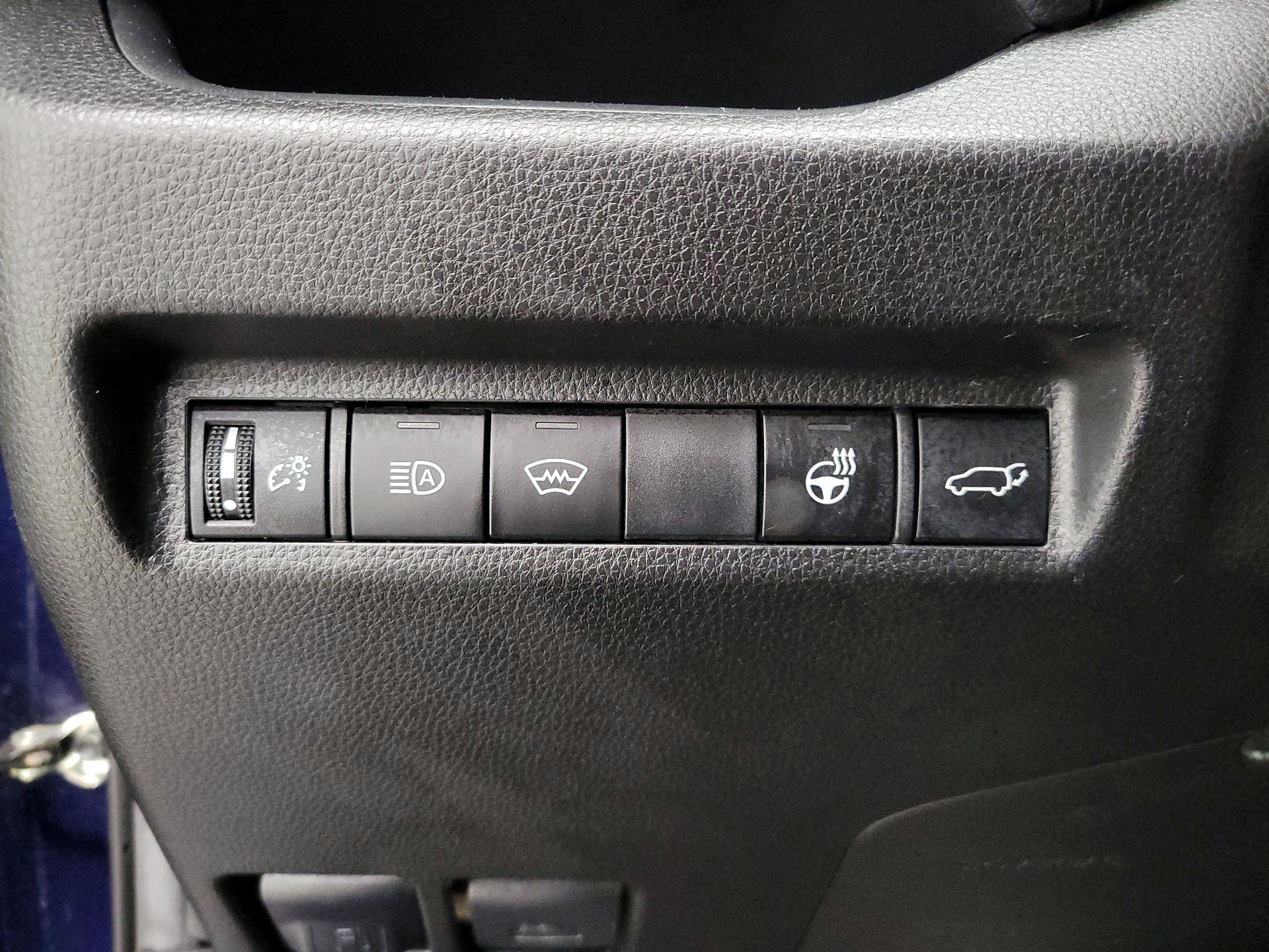 Thumbnail: 2024 Toyota RAV4 - 13