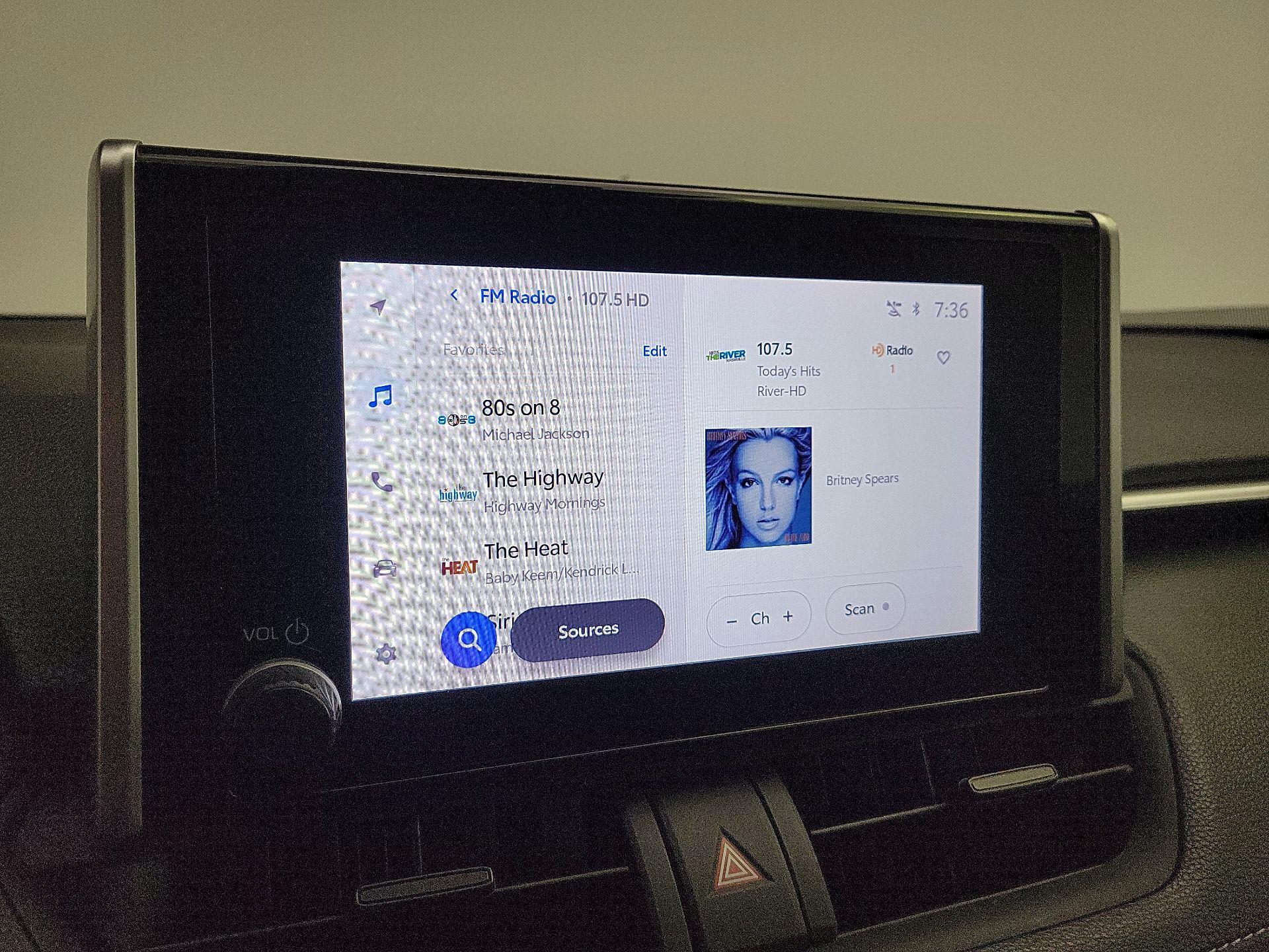 Thumbnail: 2024 Toyota RAV4 - 16