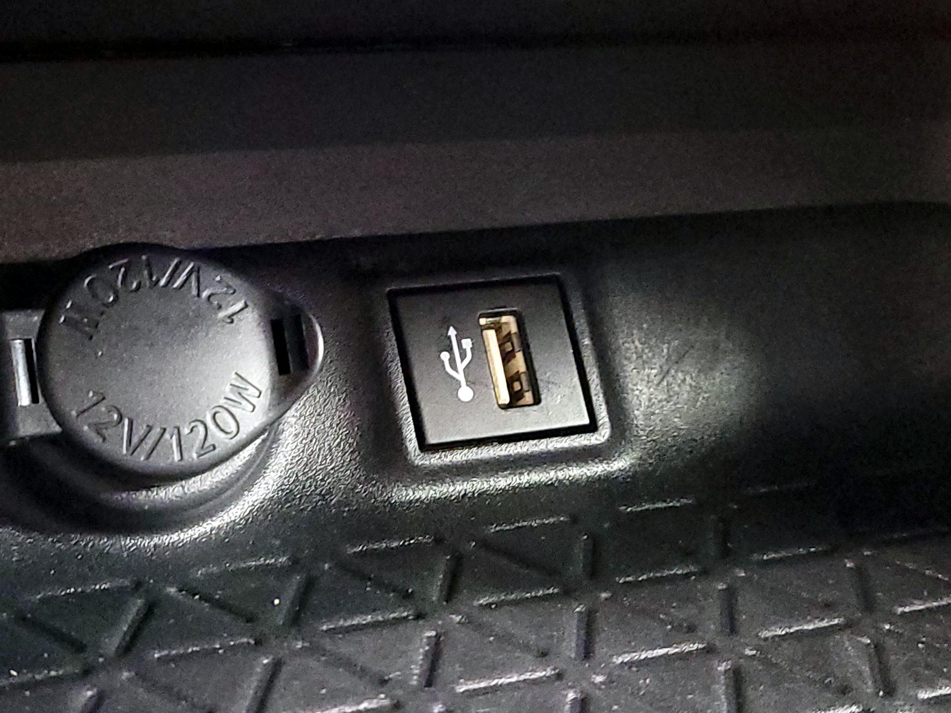 Thumbnail: 2024 Toyota RAV4 - 19