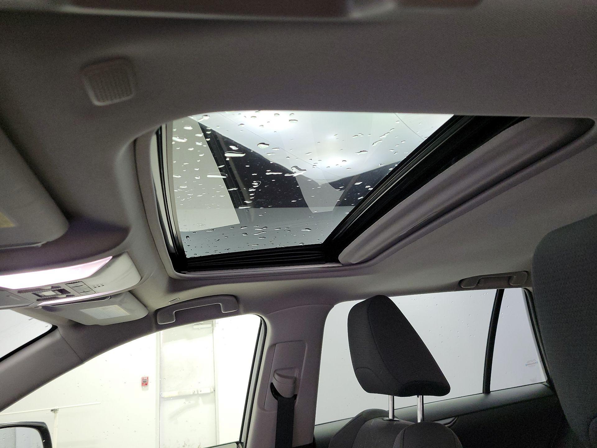 Thumbnail: 2024 Toyota RAV4 - 20