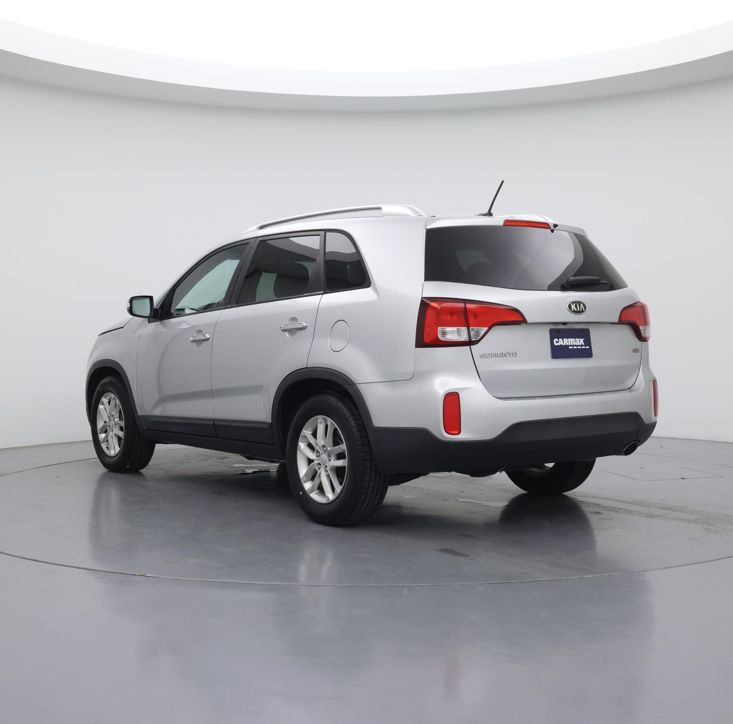Thumbnail: 2015 Kia Sorento - 2