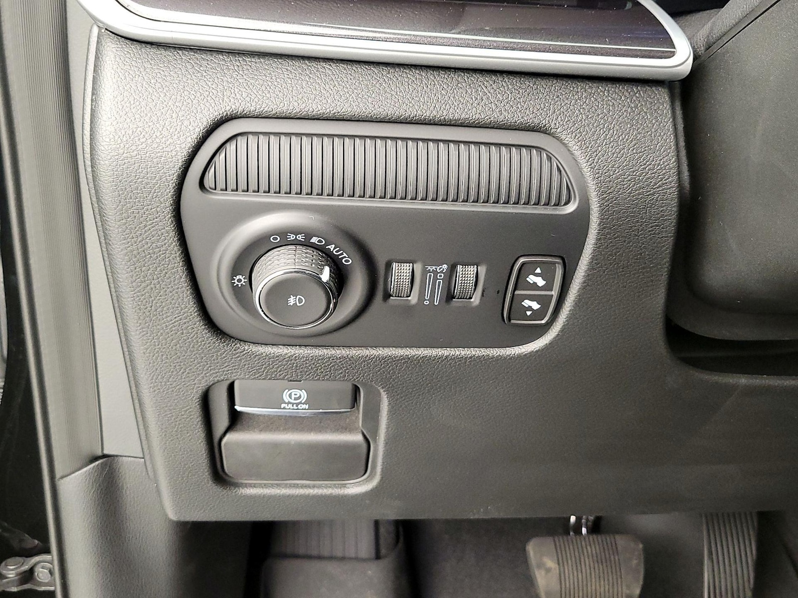 2024 Jeep Wagoneer L Series I - Photo 14