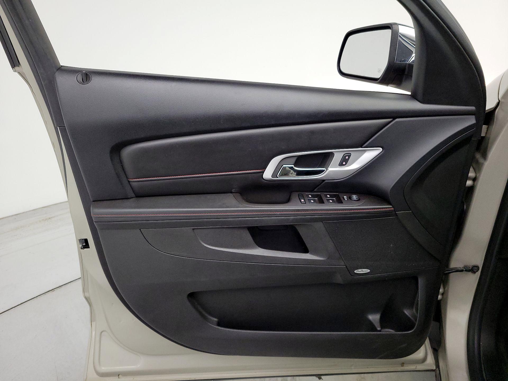 Thumbnail: 2015 GMC Terrain - 12