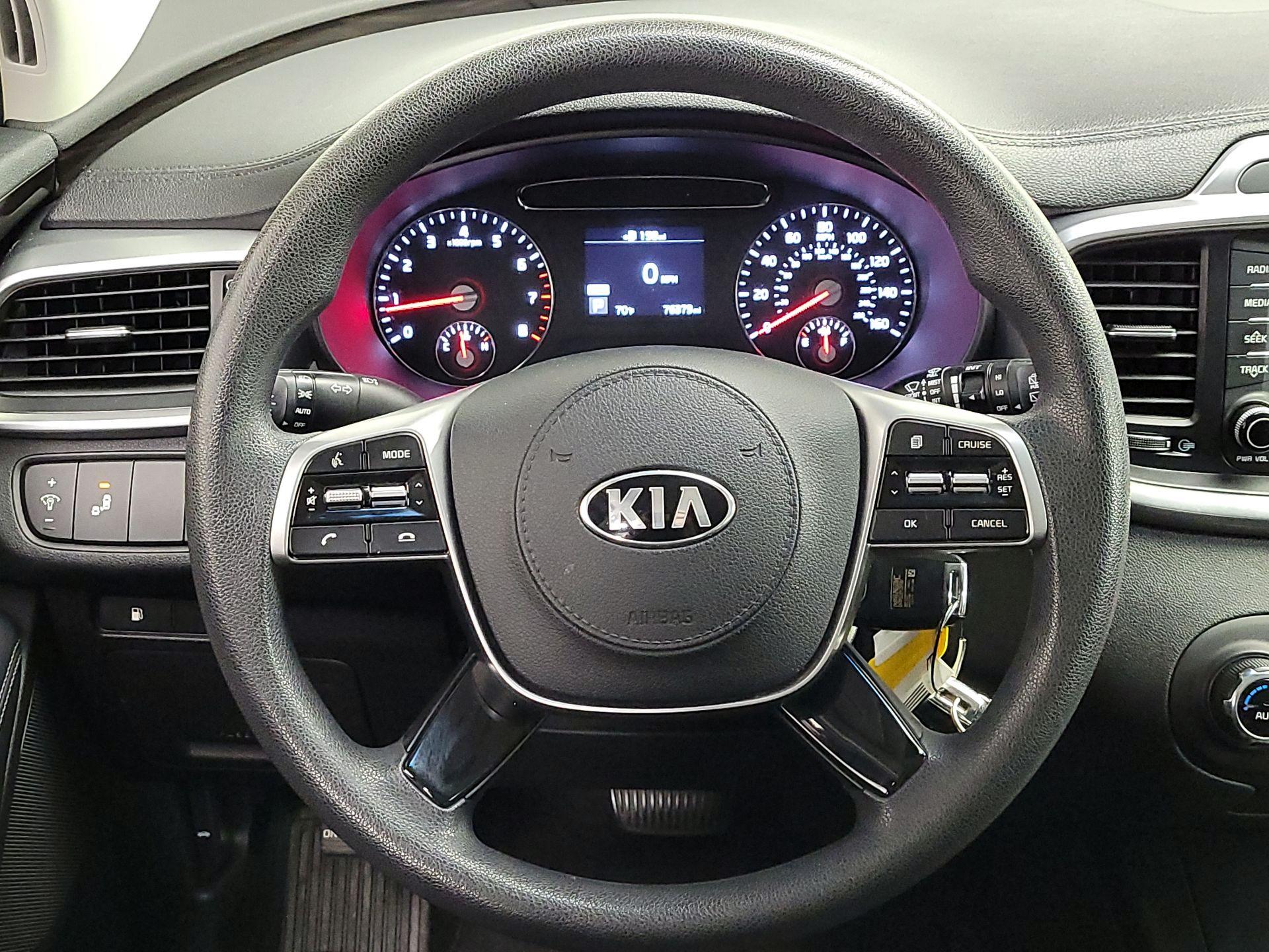 Thumbnail: 2019 Kia Sorento - 10