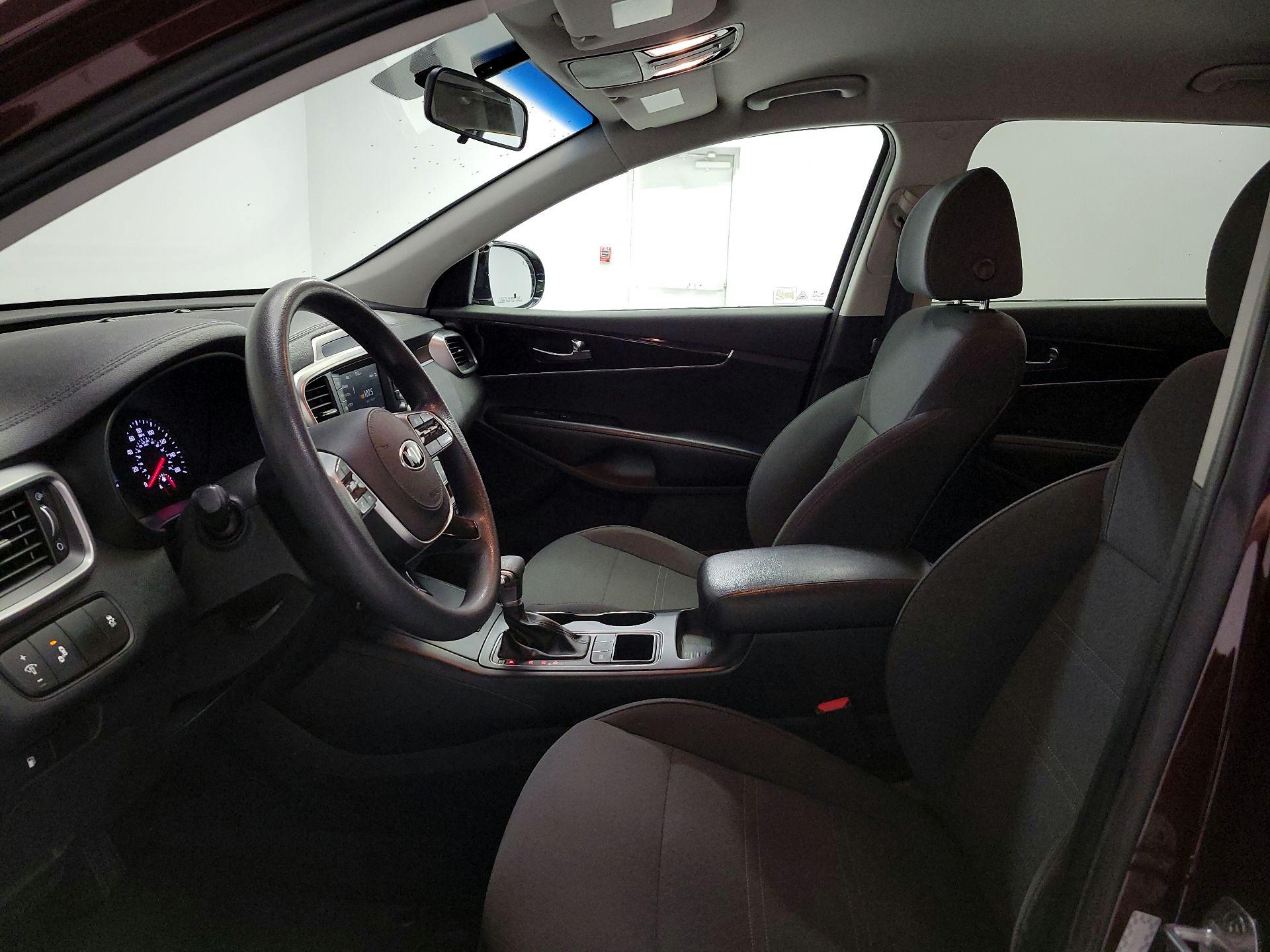 Thumbnail: 2019 Kia Sorento - 11