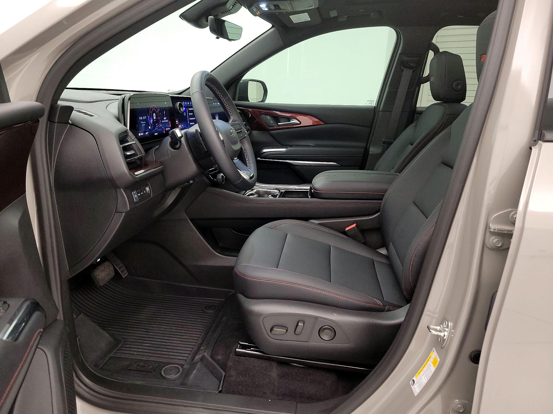 Thumbnail: 2026 Chevrolet Traverse - 11