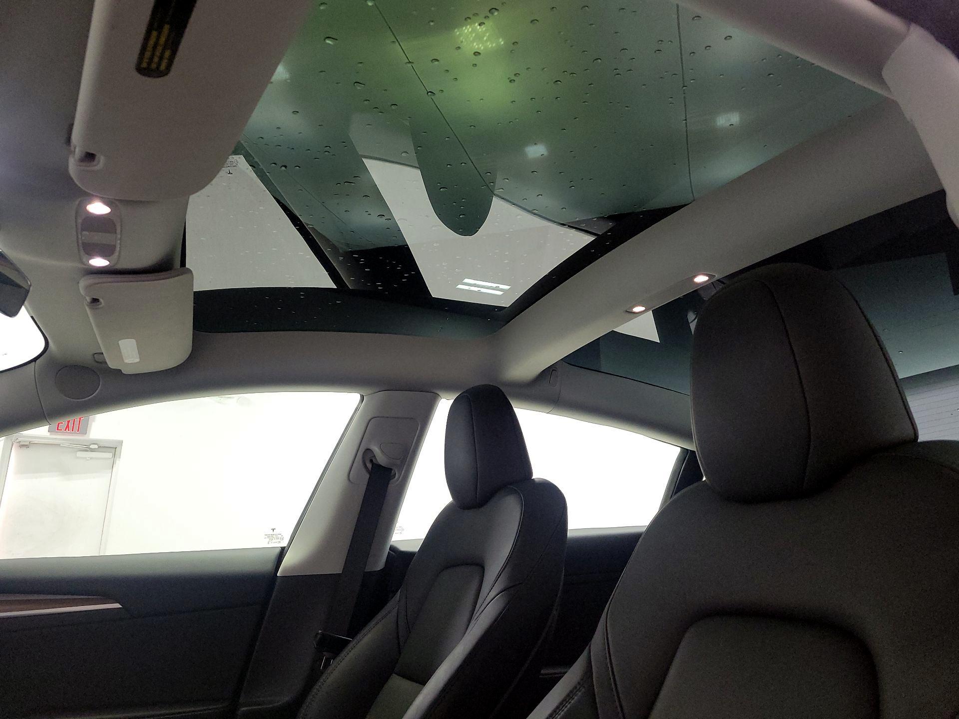 Thumbnail: 2023 Tesla Model 3 - 18