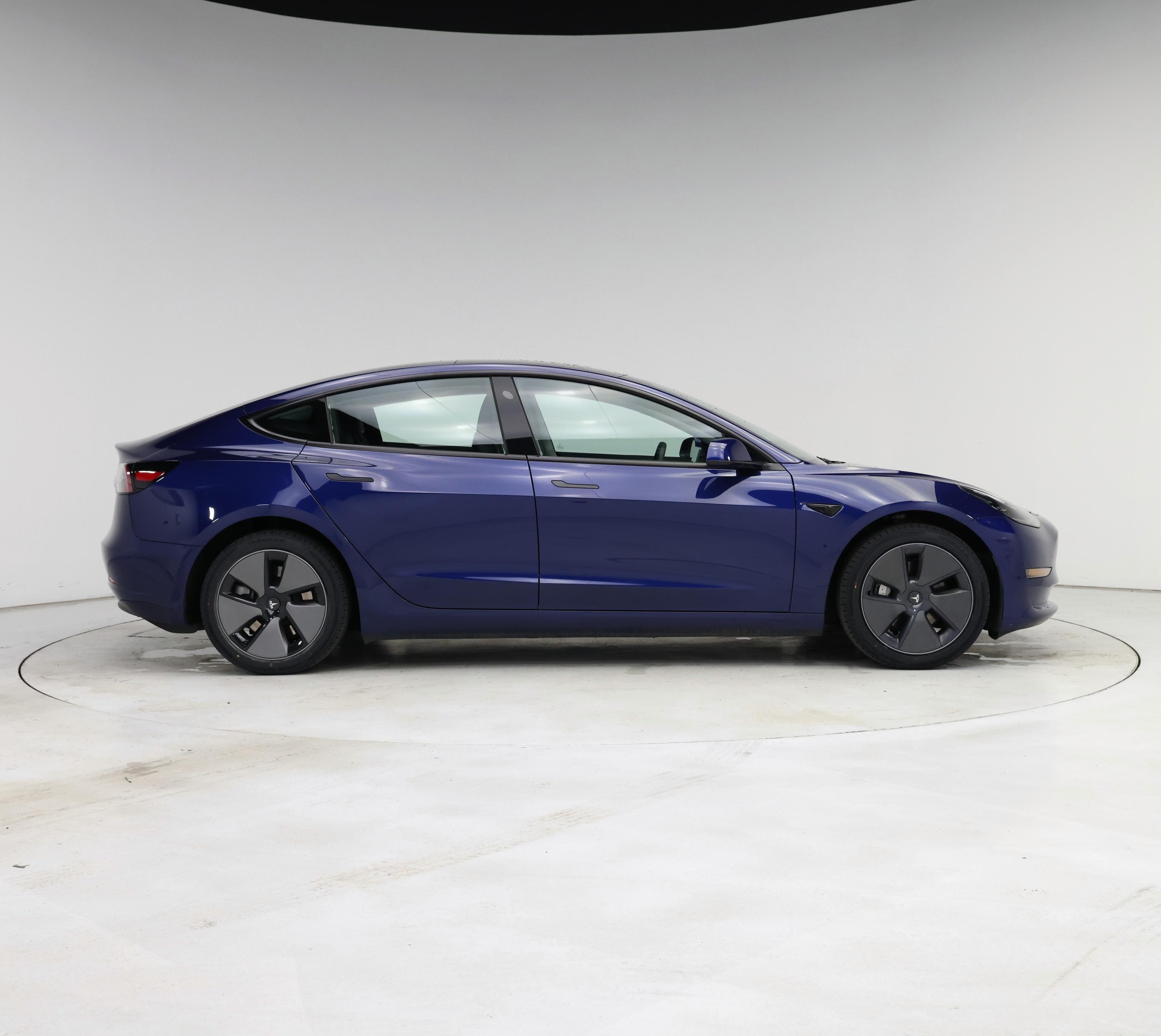 Thumbnail: 2023 Tesla Model 3 - 7
