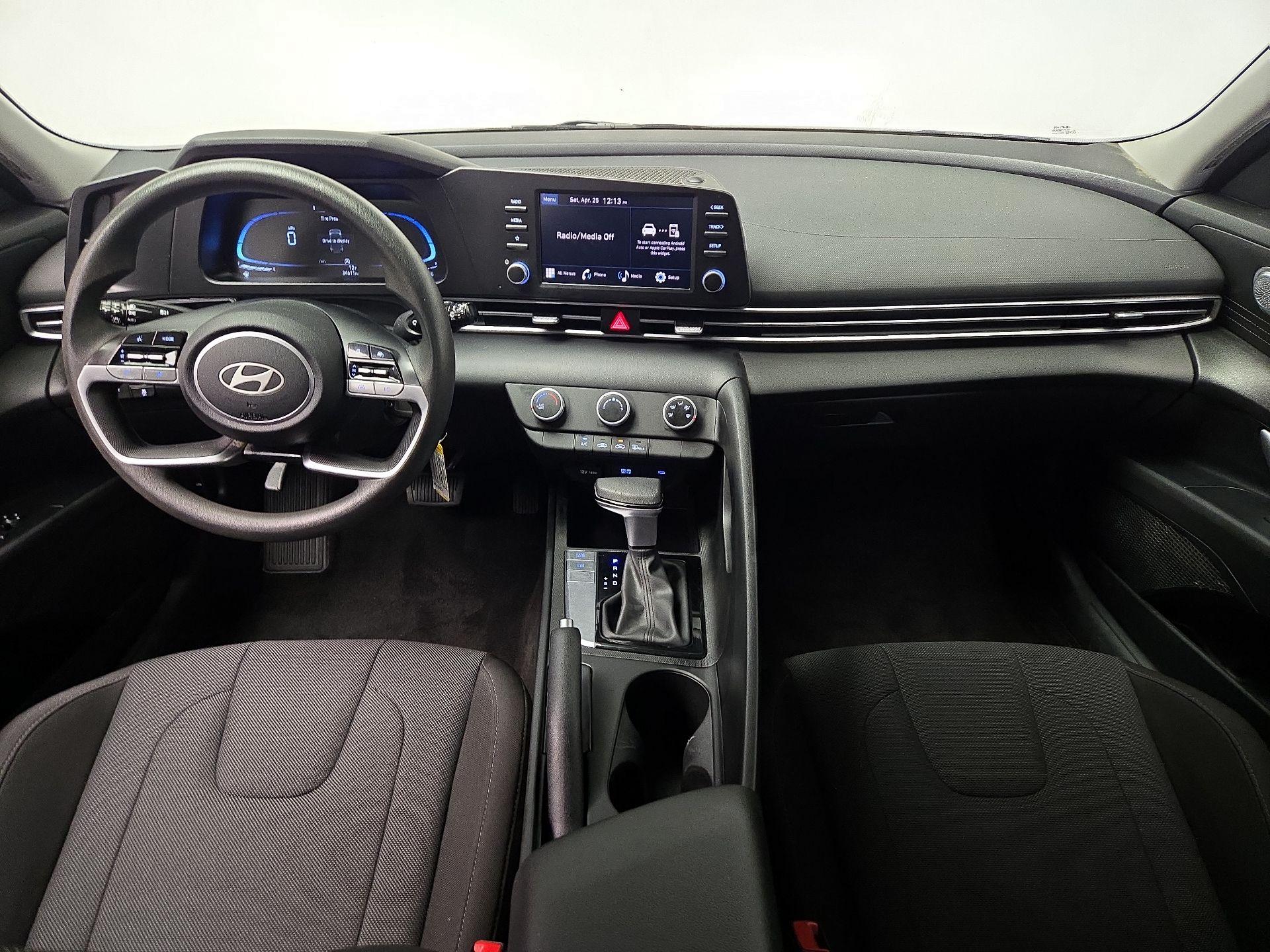 Thumbnail: 2025 Hyundai Elantra - 9