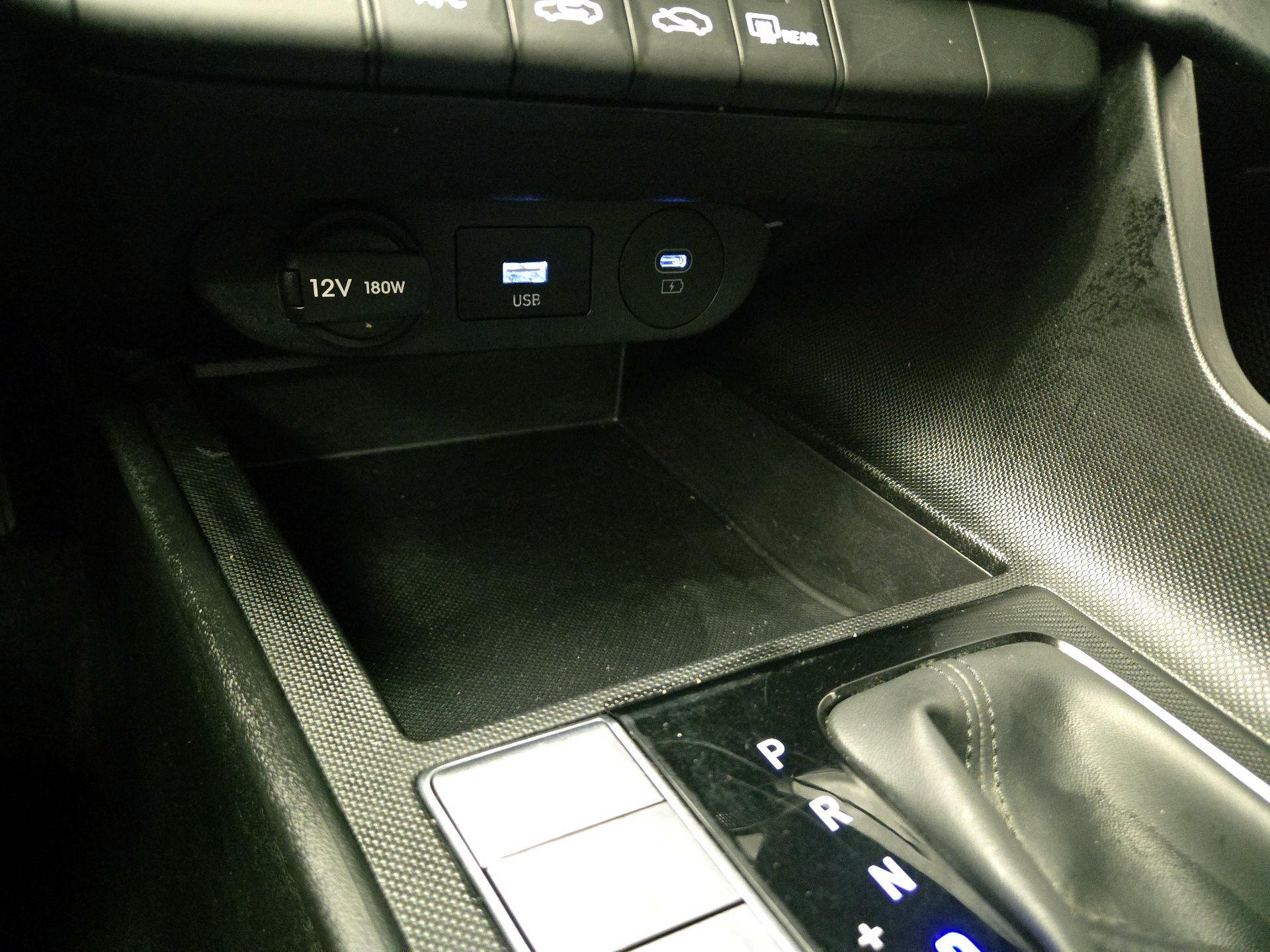 Thumbnail: 2025 Hyundai Elantra - 18