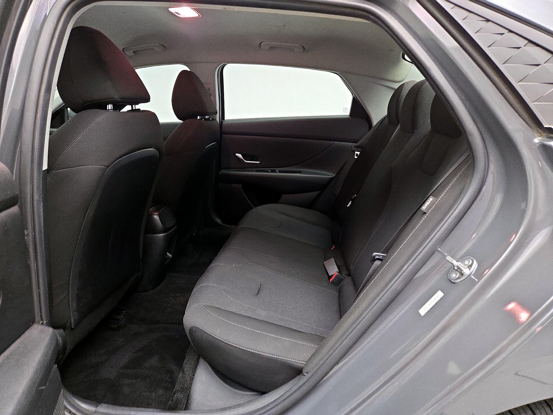 Thumbnail: 2025 Hyundai Elantra - 19