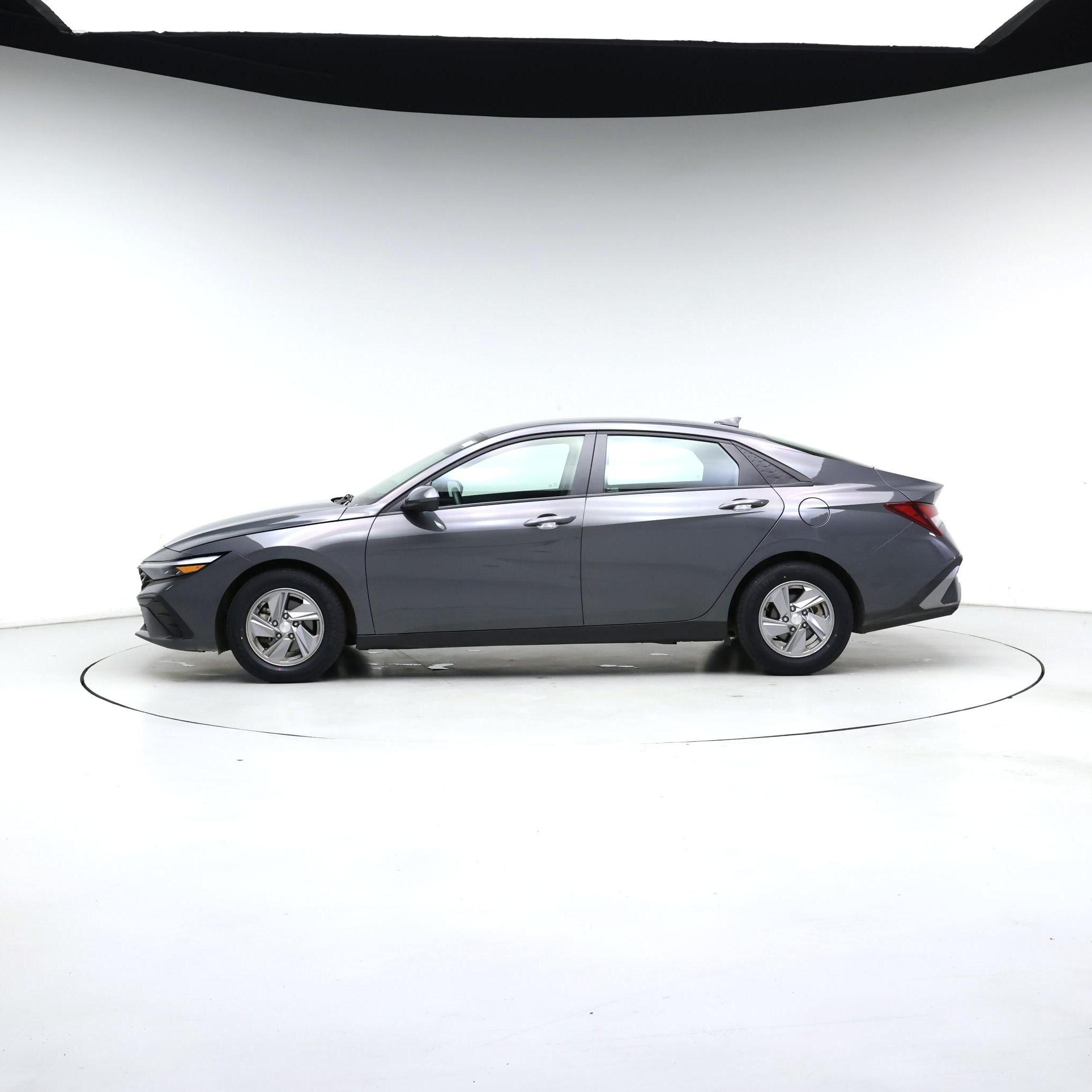 Thumbnail: 2025 Hyundai Elantra - 3