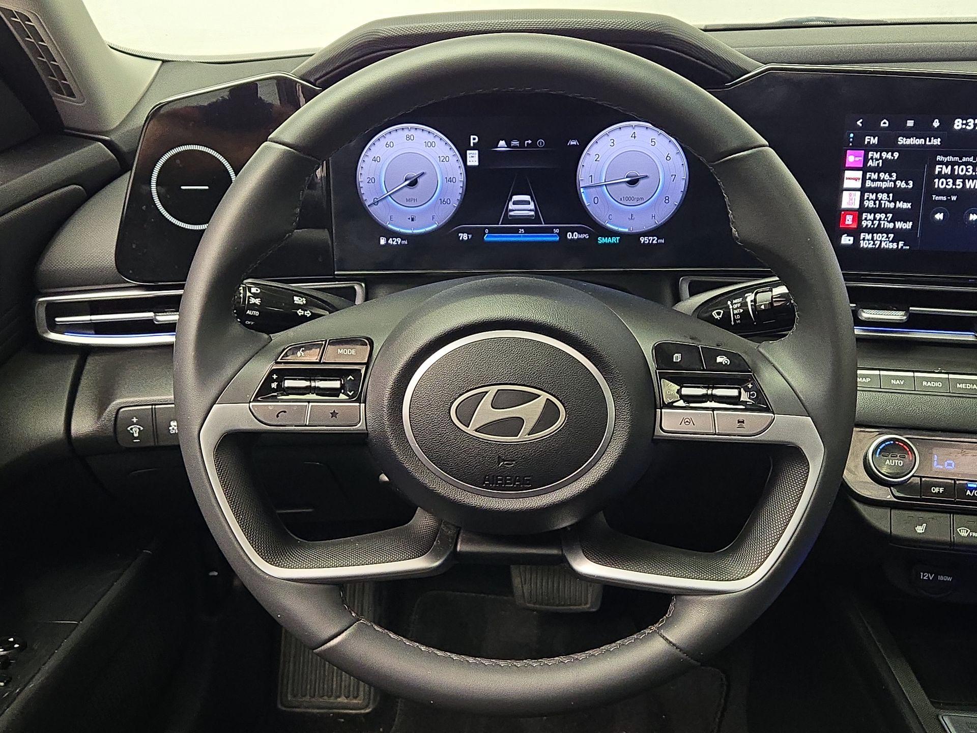 Thumbnail: 2025 Hyundai Elantra - 10