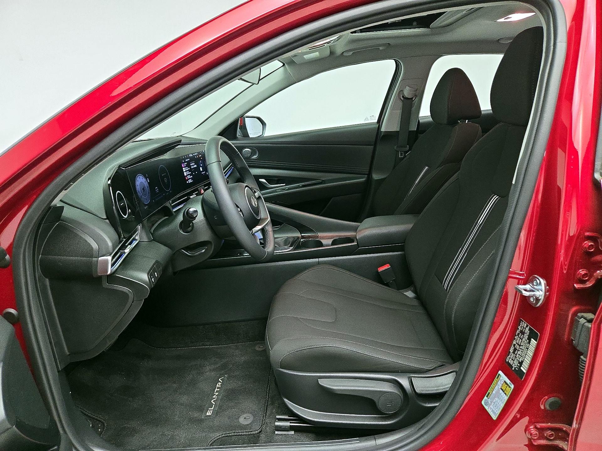 Thumbnail: 2025 Hyundai Elantra - 11