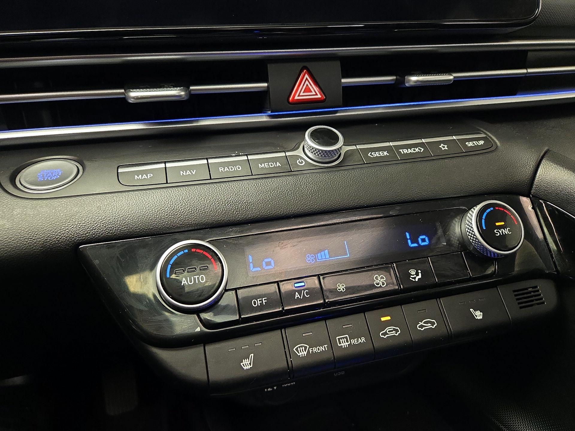 Thumbnail: 2025 Hyundai Elantra - 17