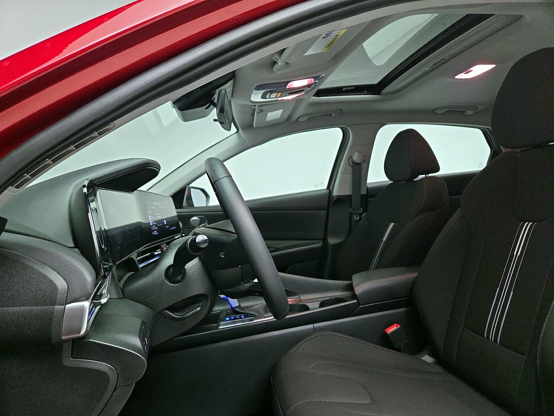 Thumbnail: 2025 Hyundai Elantra - 20