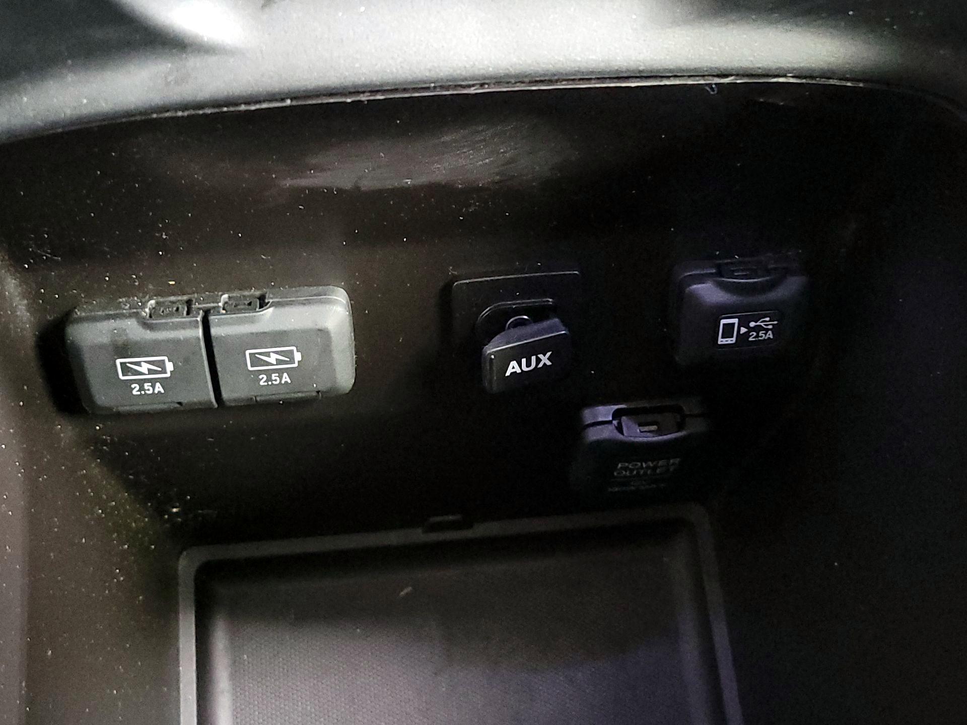 Thumbnail: 2020 Acura MDX - 19