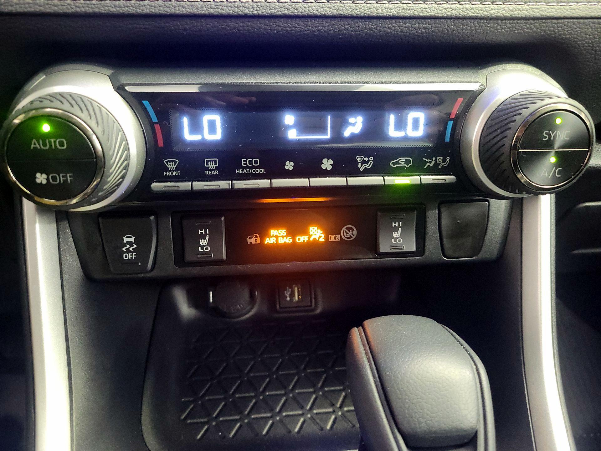 Thumbnail: 2023 Toyota RAV4 - 16