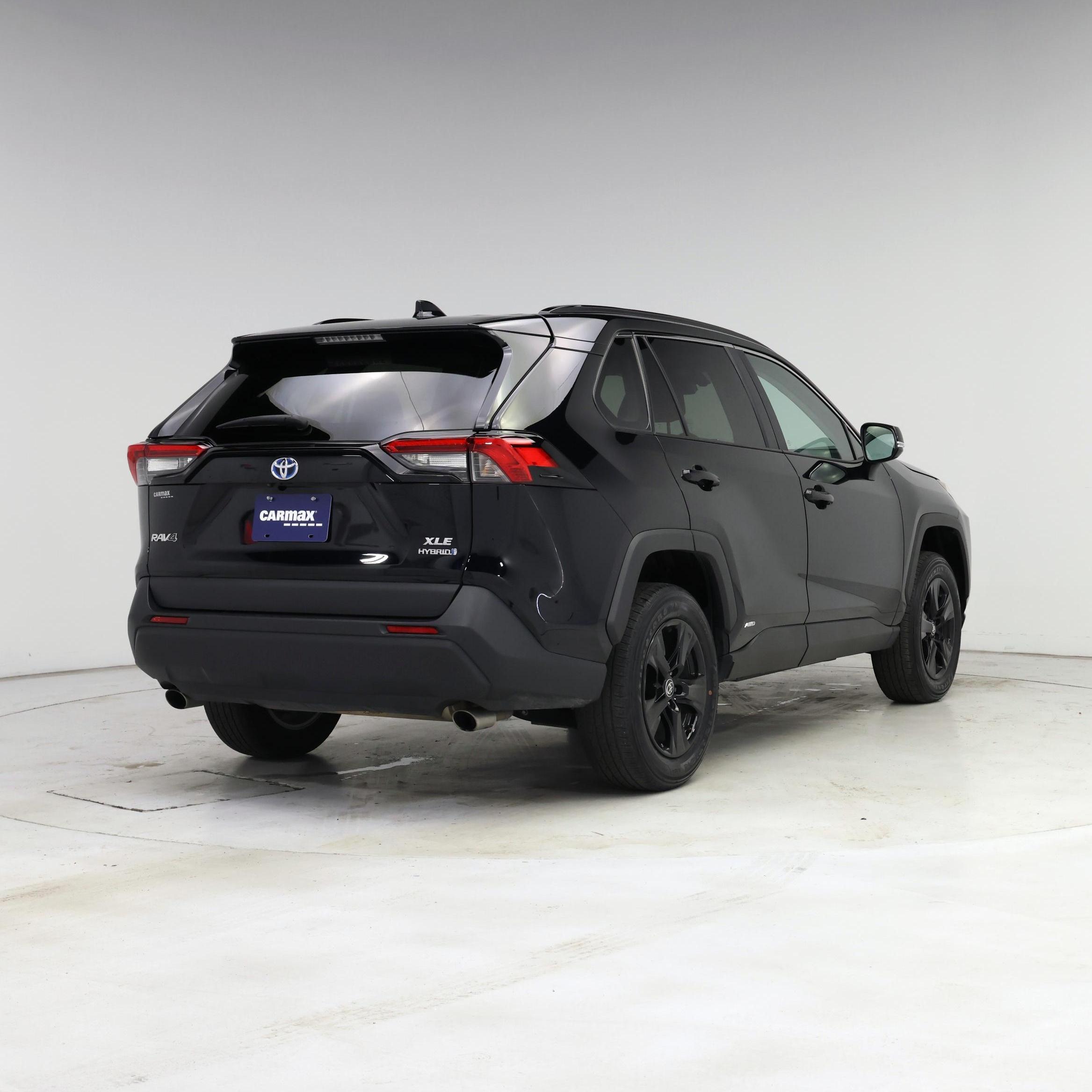 Thumbnail: 2023 Toyota RAV4 - 8