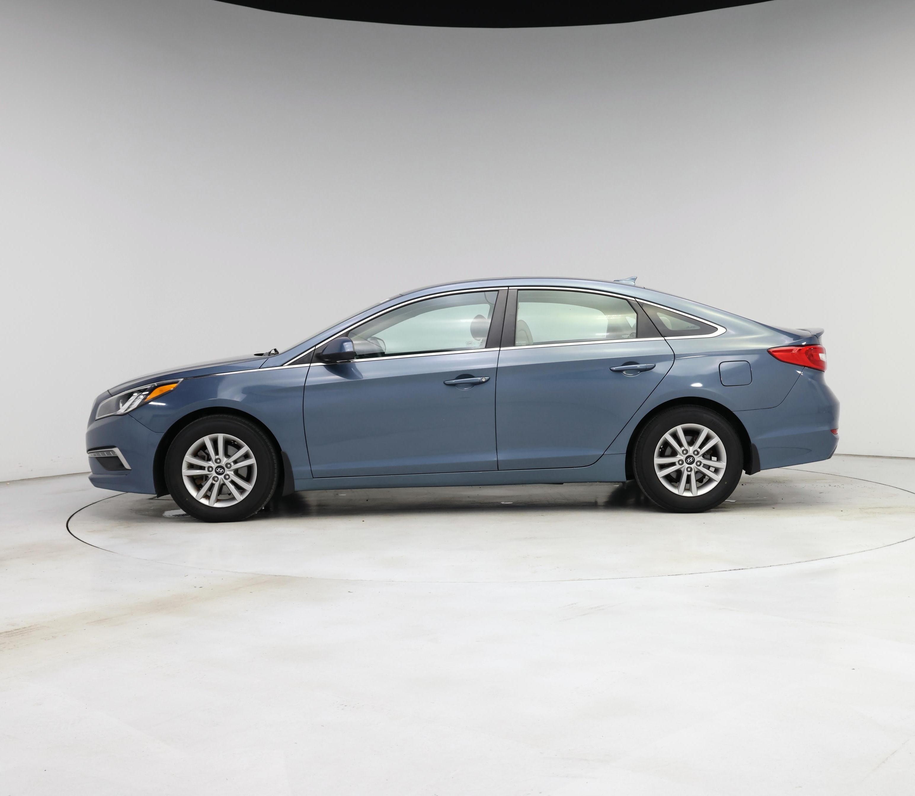 Thumbnail: 2015 Hyundai Sonata - 3