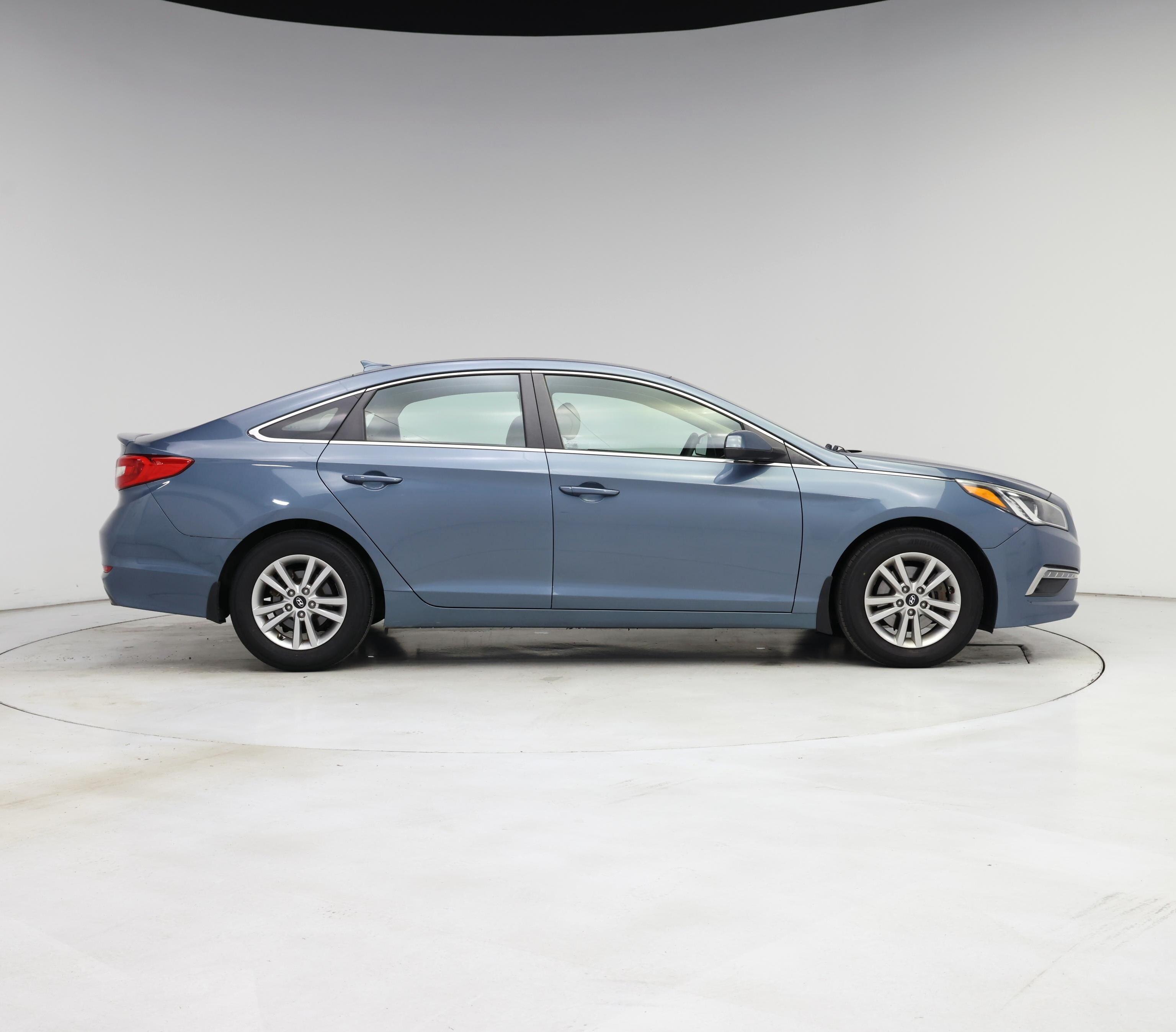 Thumbnail: 2015 Hyundai Sonata - 7