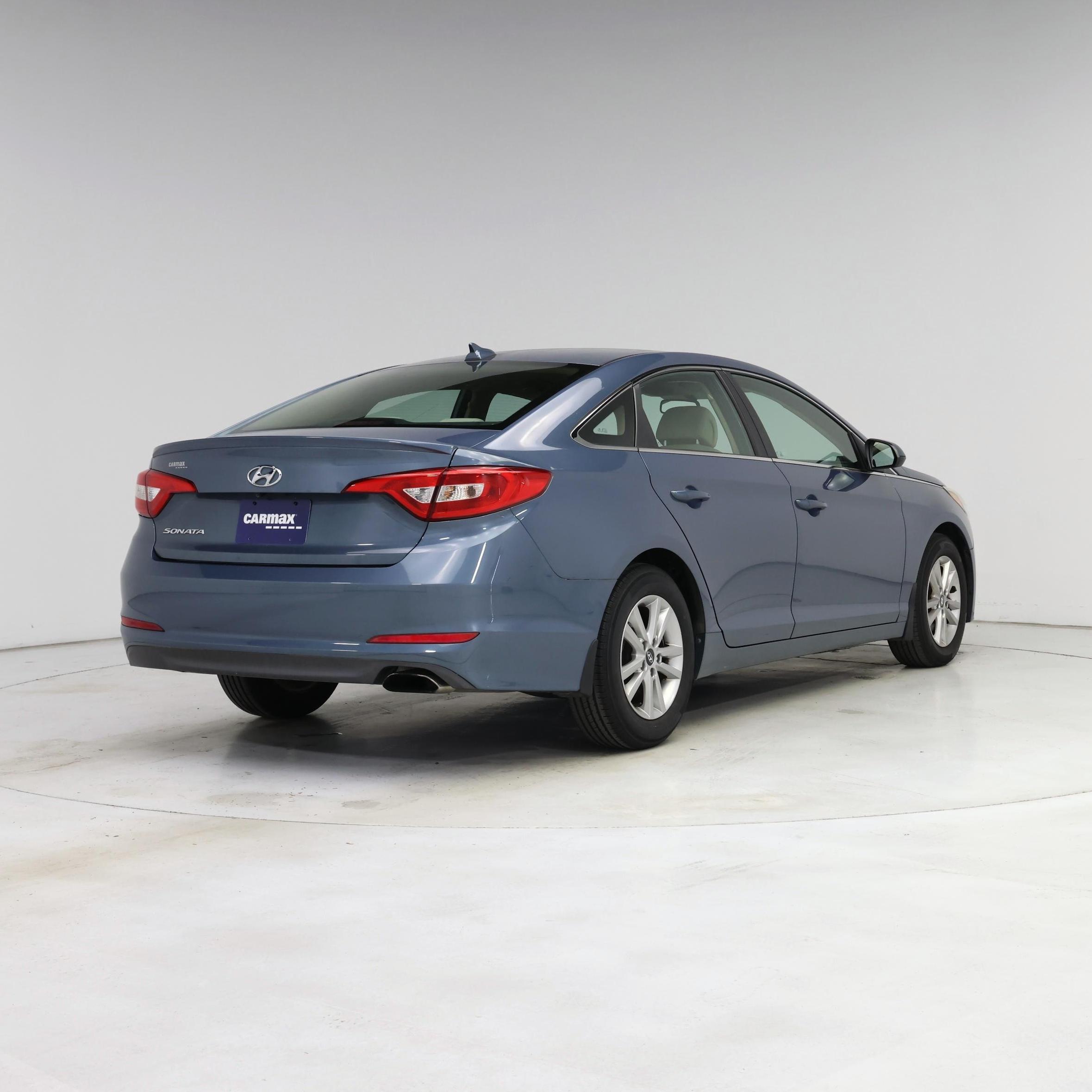 Thumbnail: 2015 Hyundai Sonata - 8