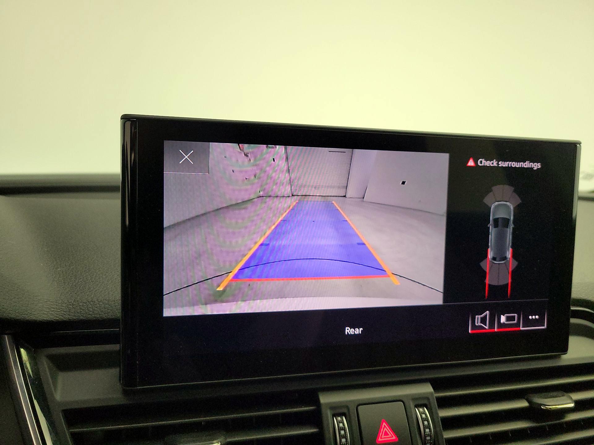 Thumbnail: 2021 Audi Q5 - 14