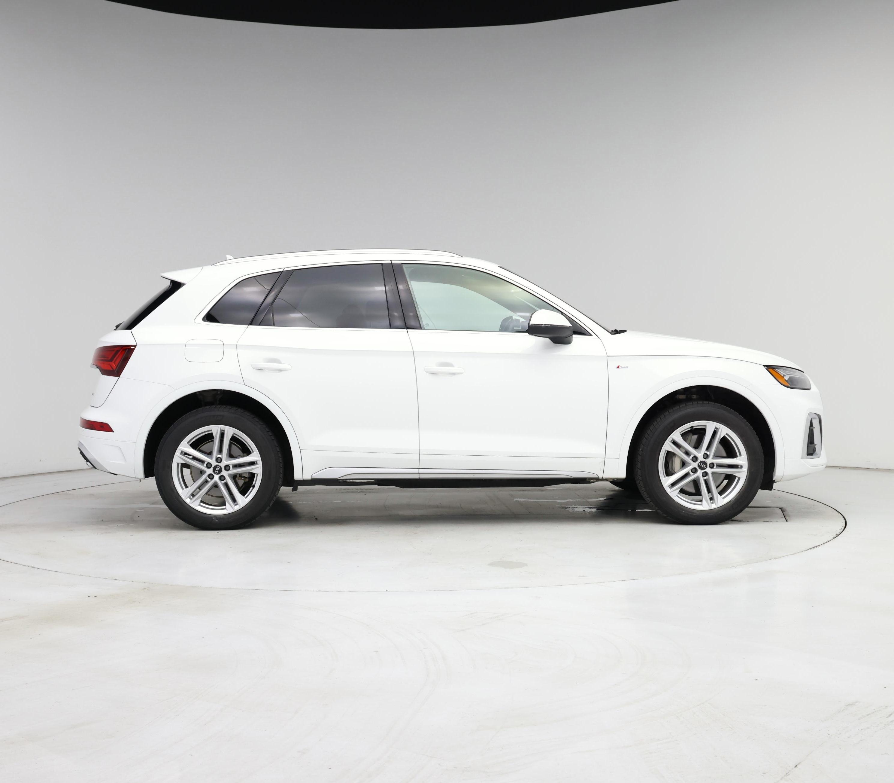 Thumbnail: 2021 Audi Q5 - 7