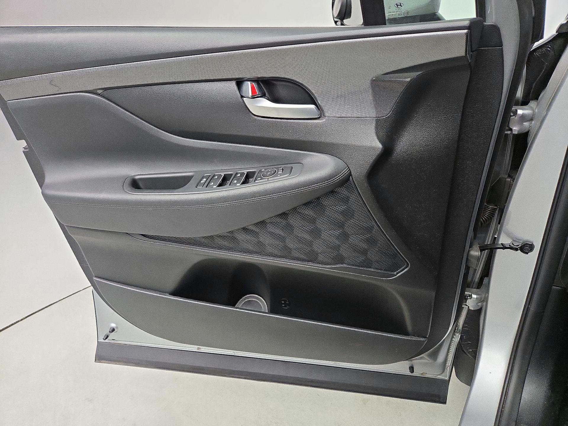 Thumbnail: 2023 Hyundai Santa Fe - 12