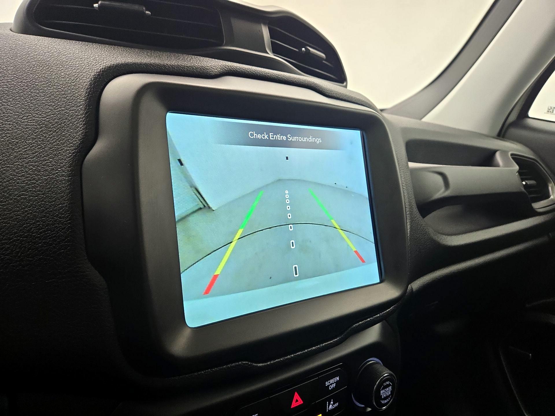 Thumbnail: 2021 Jeep Renegade - 14