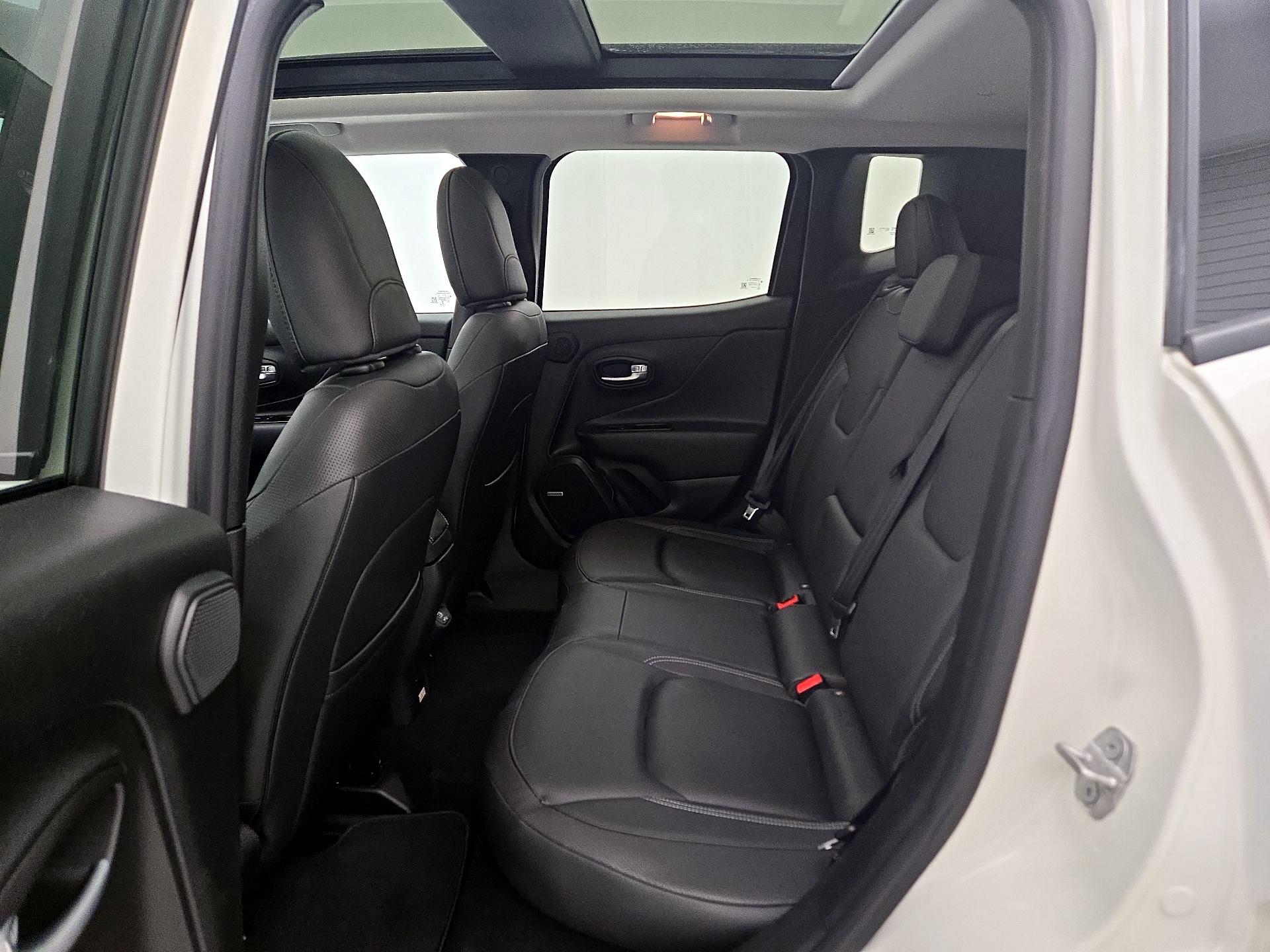 Thumbnail: 2021 Jeep Renegade - 20