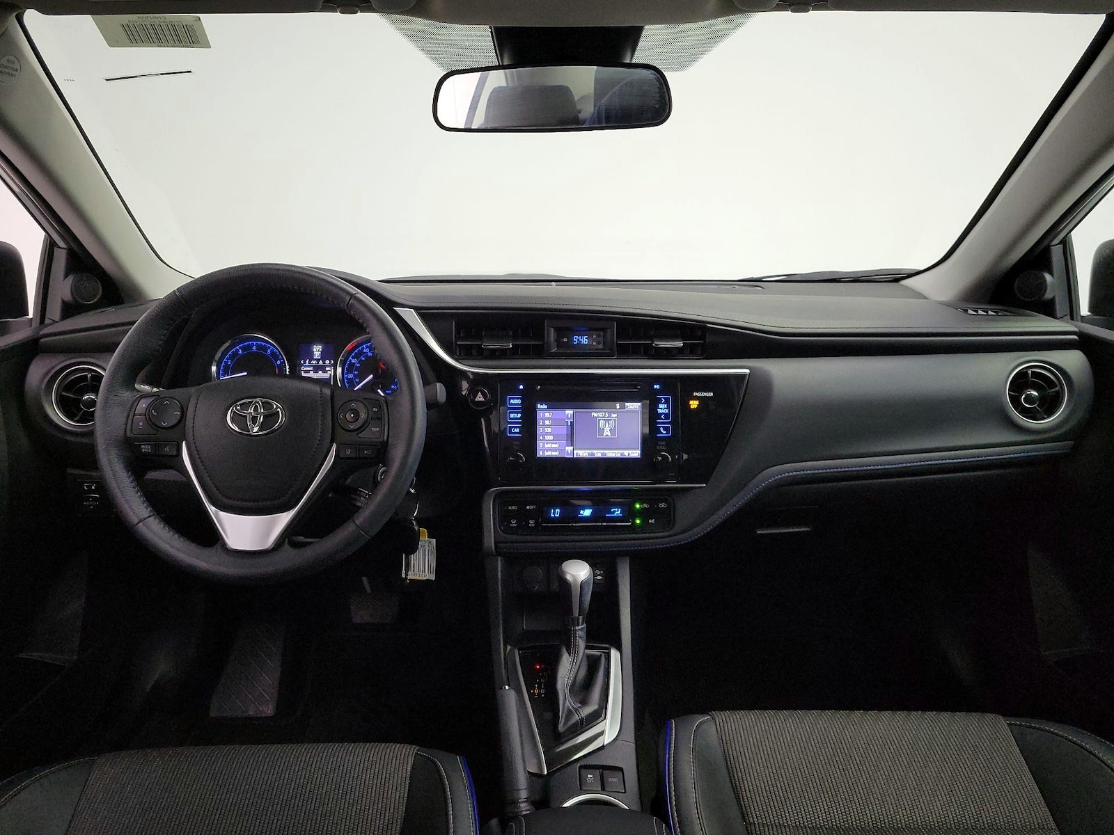 2017 Toyota Corolla SE - Photo 10