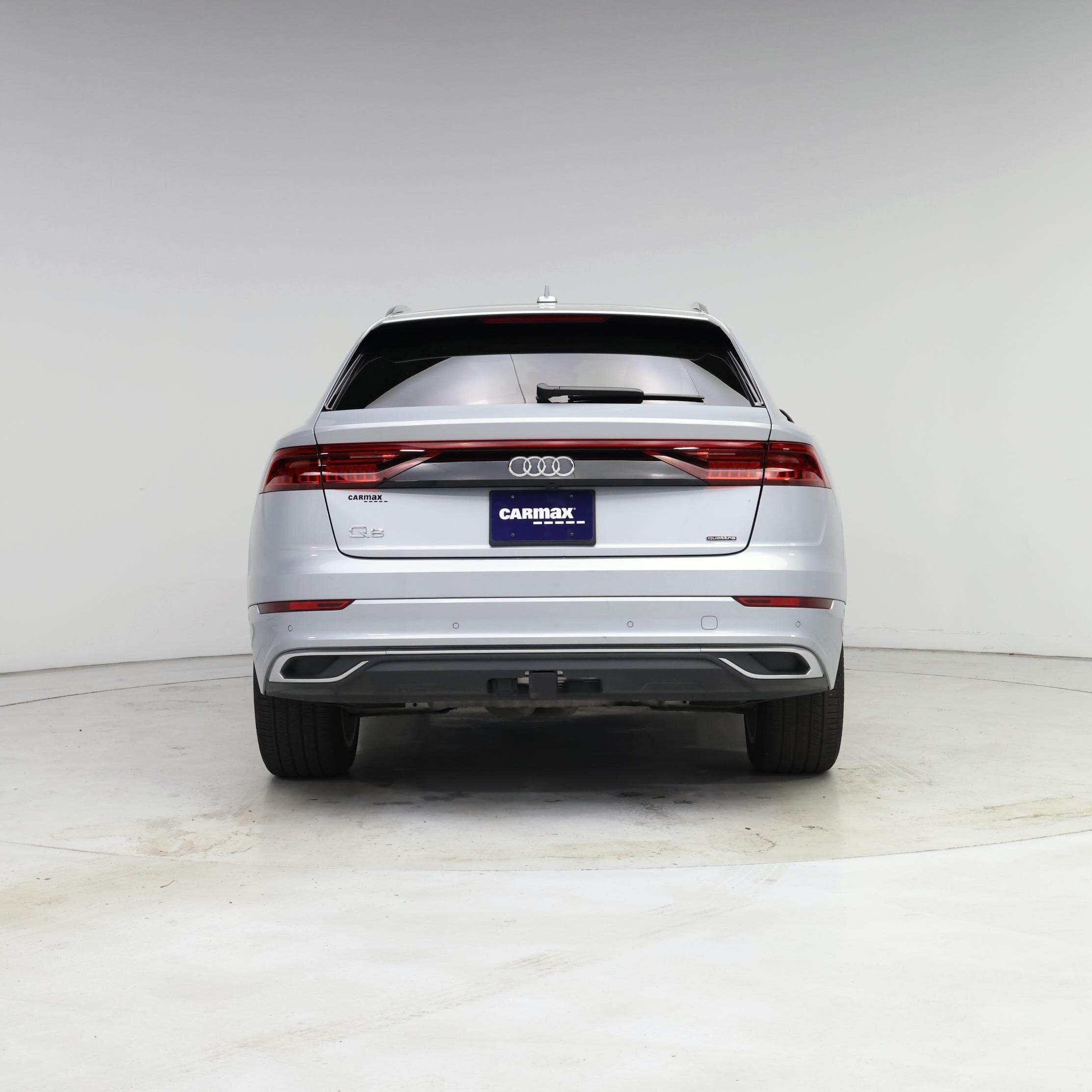 Thumbnail: 2023 Audi Q8 - 6