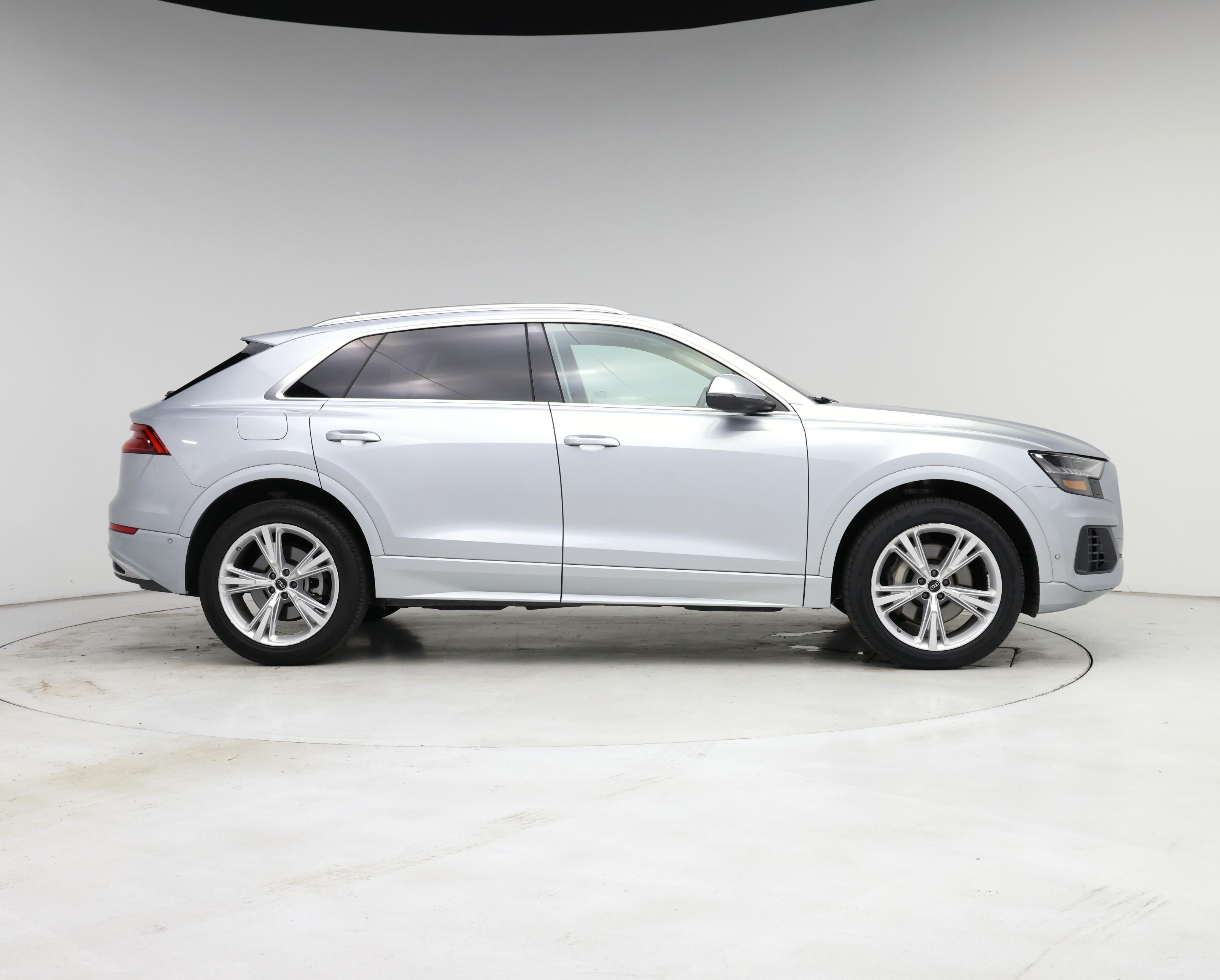 Thumbnail: 2023 Audi Q8 - 7