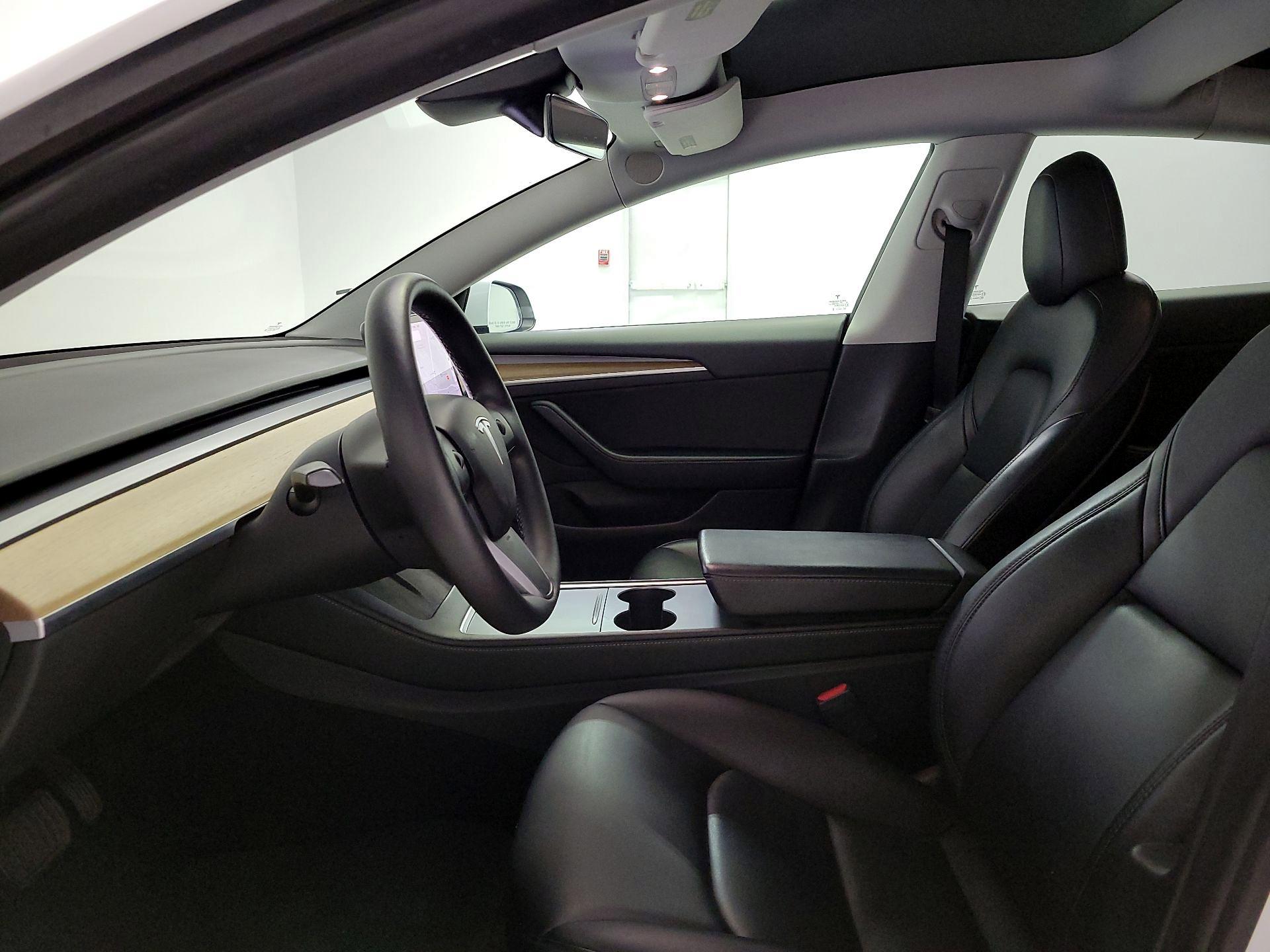 Thumbnail: 2021 Tesla Model 3 - 11