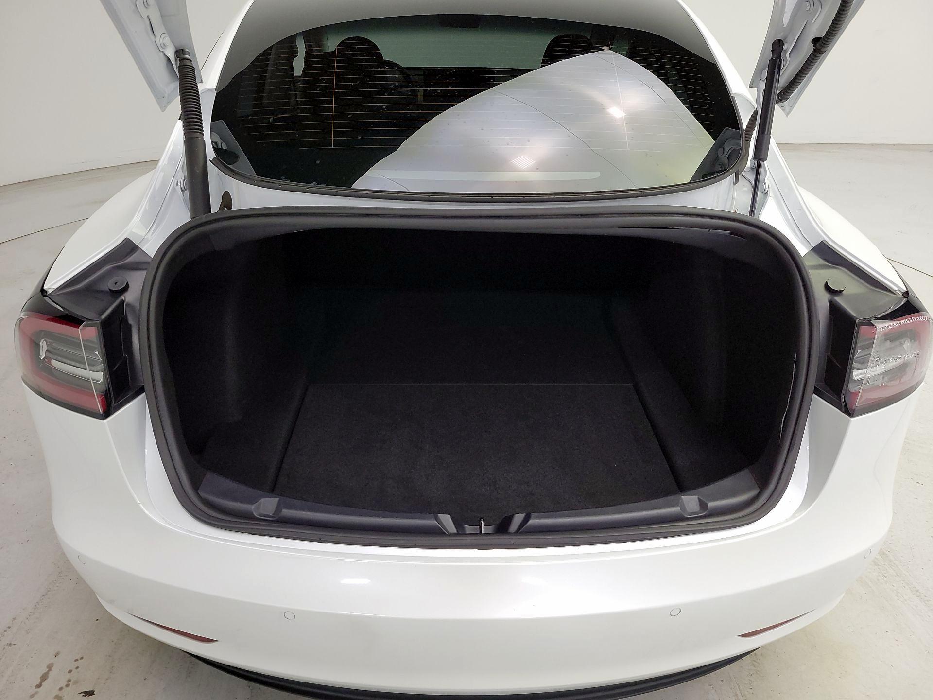 Thumbnail: 2021 Tesla Model 3 - 20