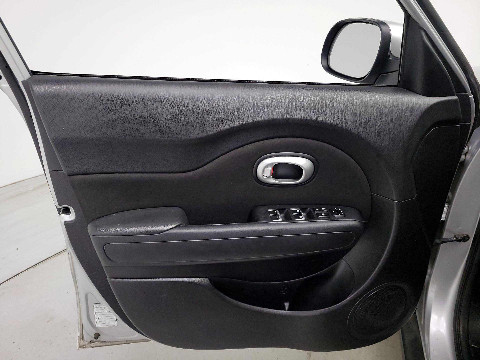 Thumbnail: 2018 Kia Soul - 12